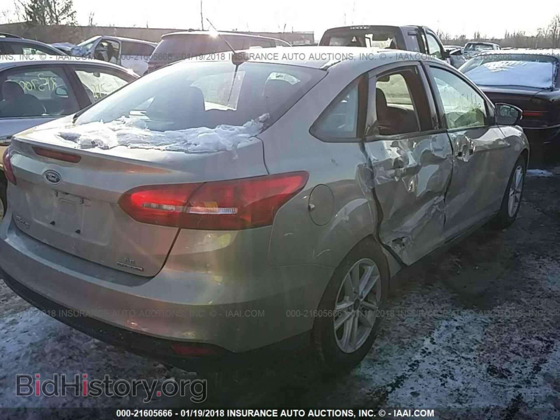 2016 Ford Focus - VIN: 1FADP3F22GL280896 - Фото 4