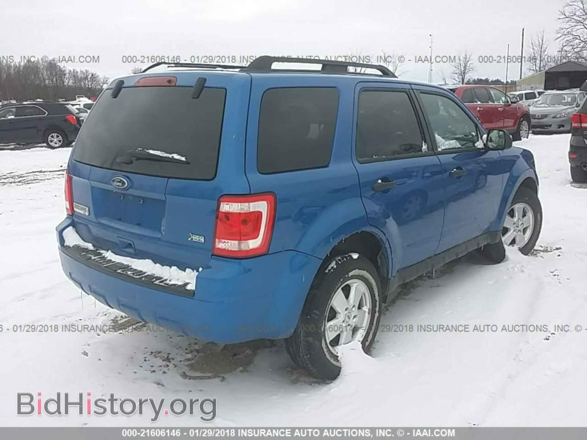 2012 Ford Escape - VIN: 1FMCU9DG1CKA06410 - Photo 4