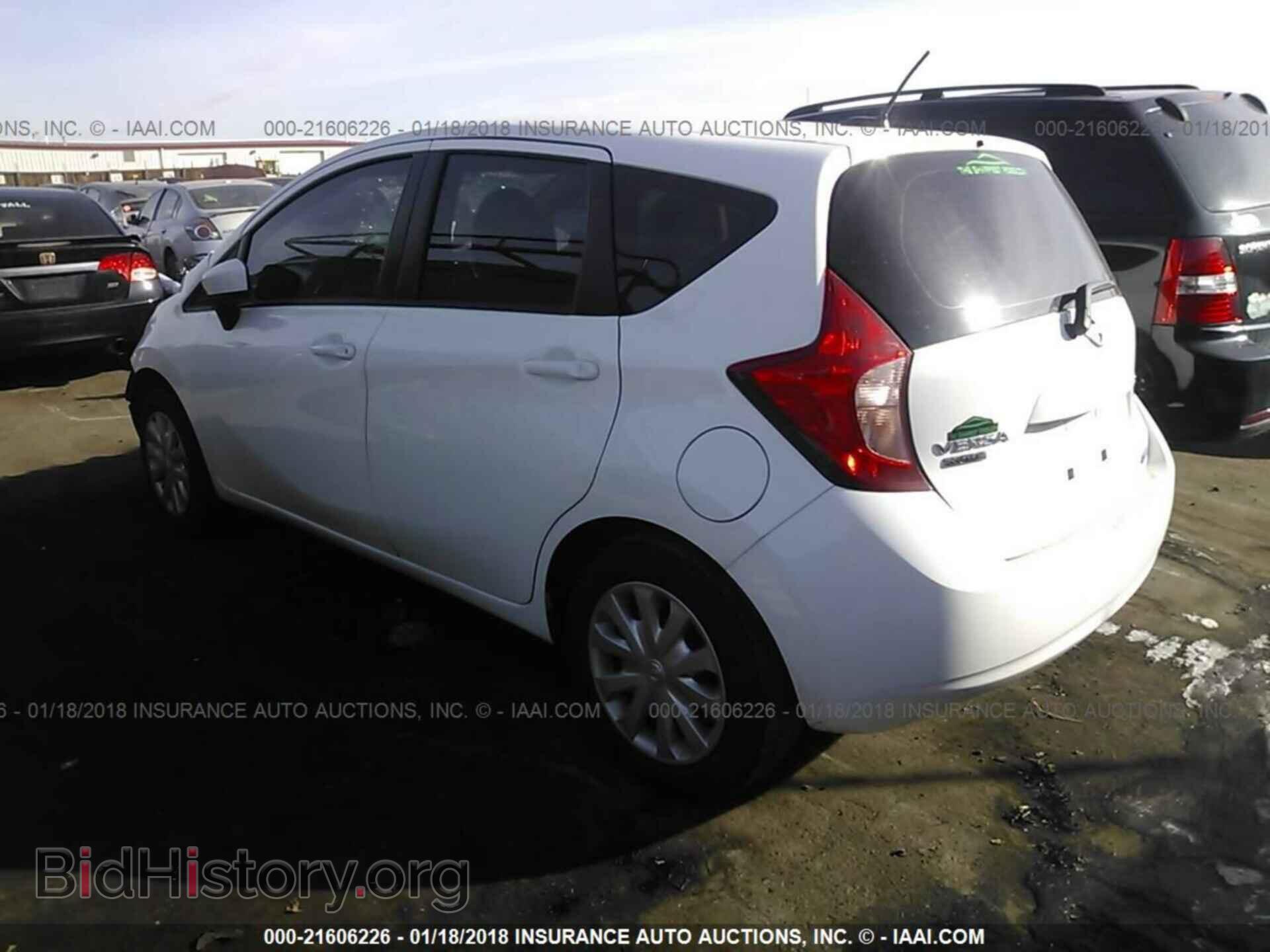 2016 Nissan Versa note - VIN: 3N1CE2CP0GL364454 - Фото 3