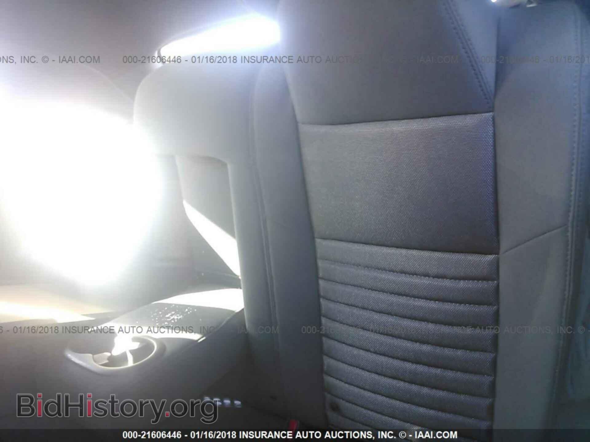 2012 Dodge Challenger - VIN: 2C3CDYAG2CH144620 - Photo 8