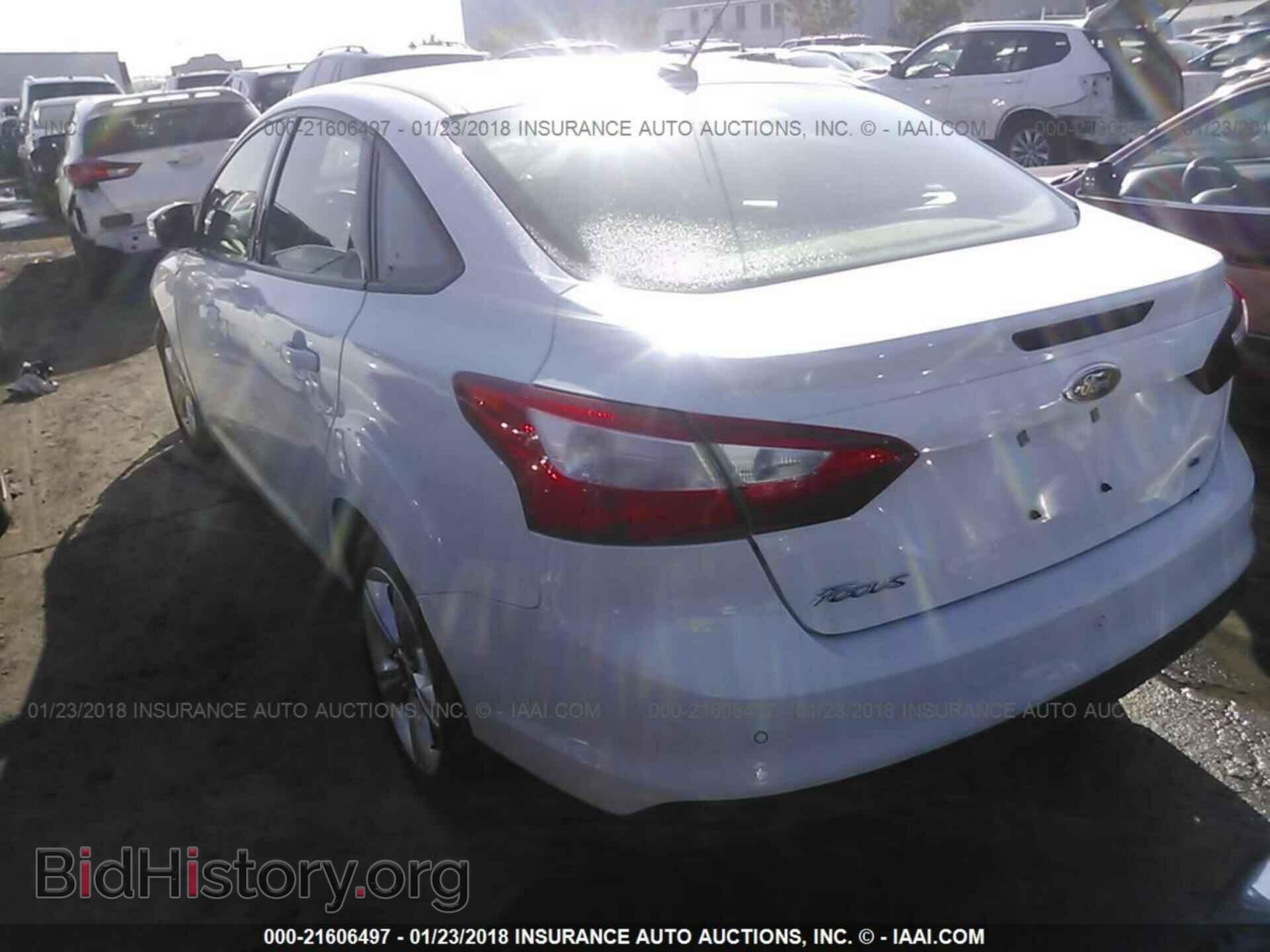 2013 Ford Focus - VIN: 1FADP3F26DL201032 - Photo 3