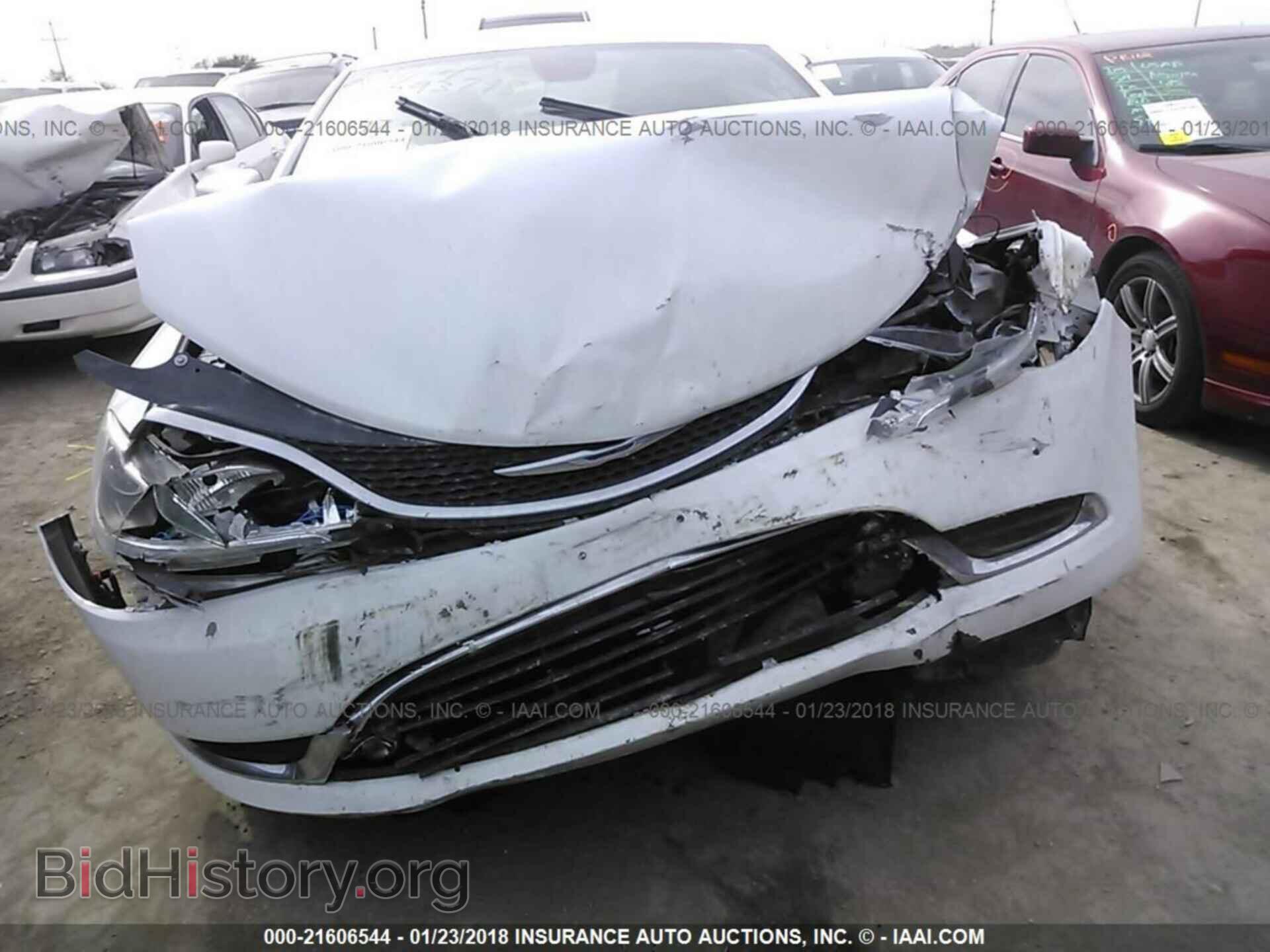 2015 Chrysler 200 - VIN: 1C3CCCAB3FN649796 - Photo 6