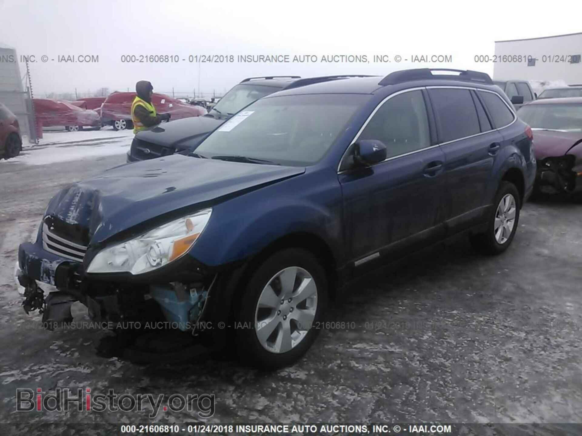 2011 Subaru Outback - VIN: 4S4BRCCC2B3333397 - Фото 2