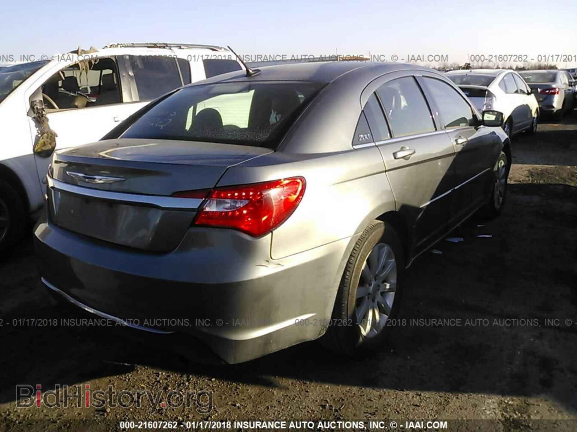 2013 Chrysler 200 - VIN: 1C3CCBBB7DN714784 - Photo 4