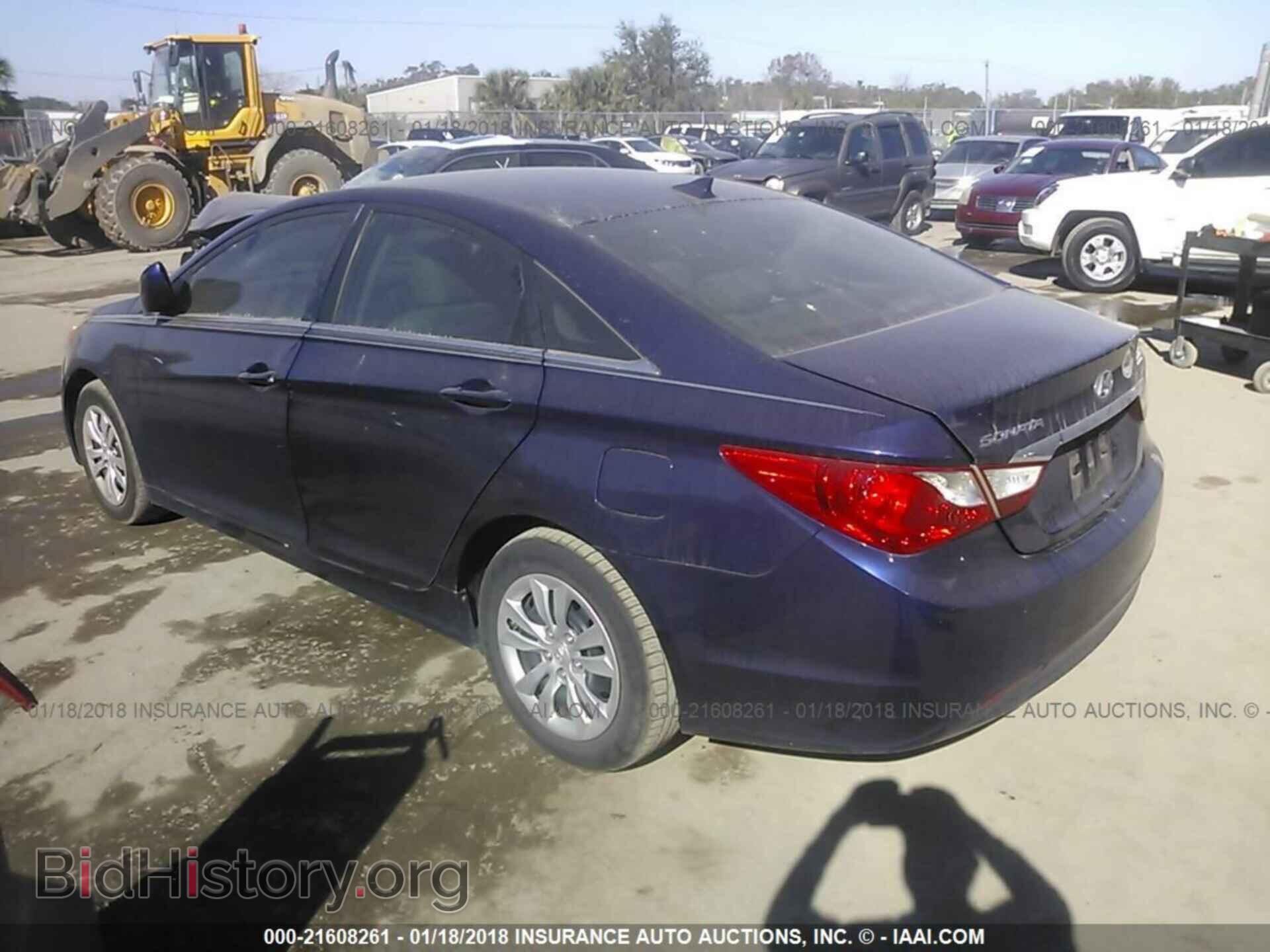 2012 Hyundai Sonata - VIN: 5NPEB4AC9CH484838 - Фото 3