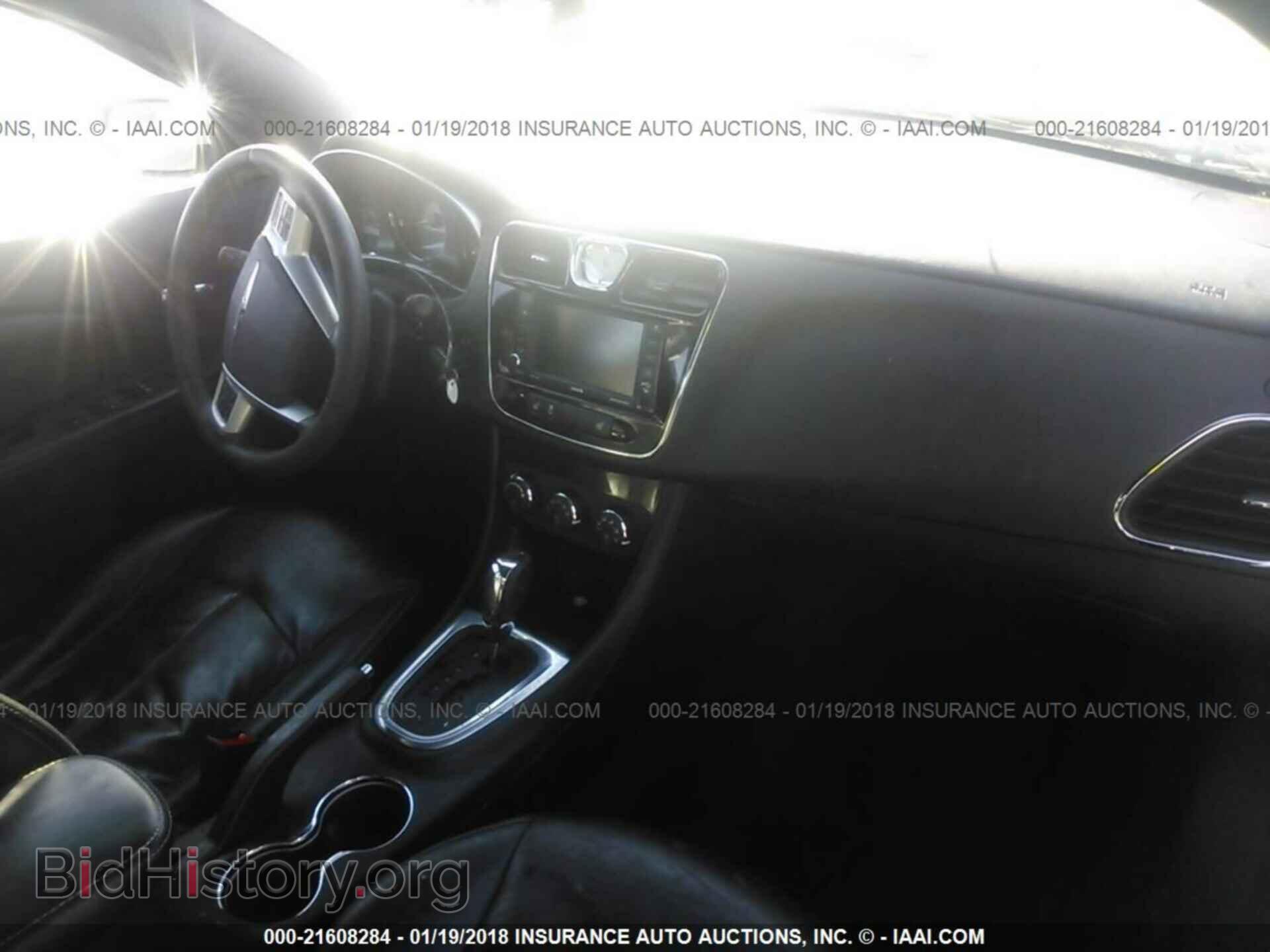 2012 Chrysler 200 - VIN: 1C3CCBCG4CN233450 - Фото 5