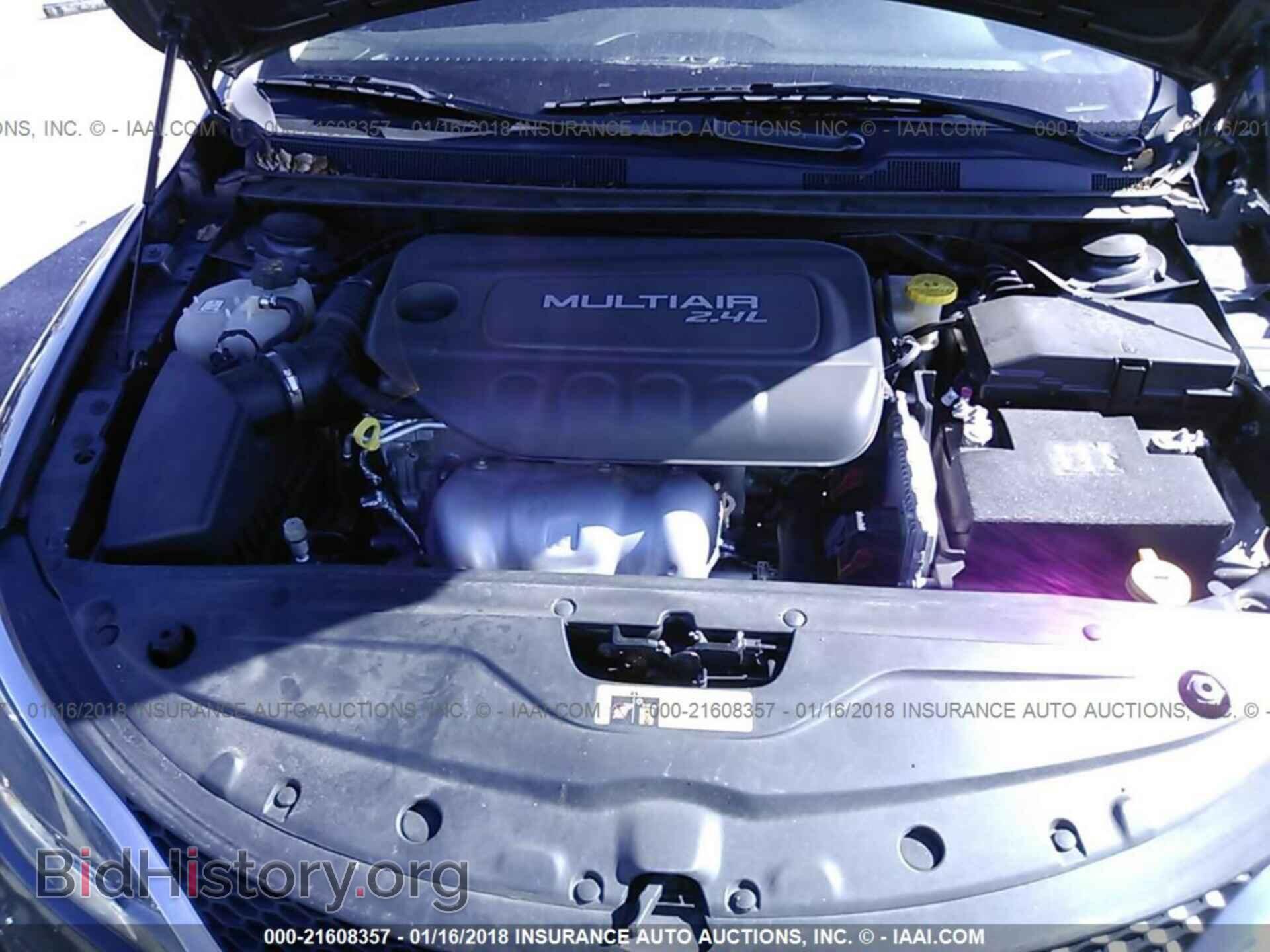 2016 Chrysler 200 - VIN: 1C3CCCAB8GN105683 - Фото 10