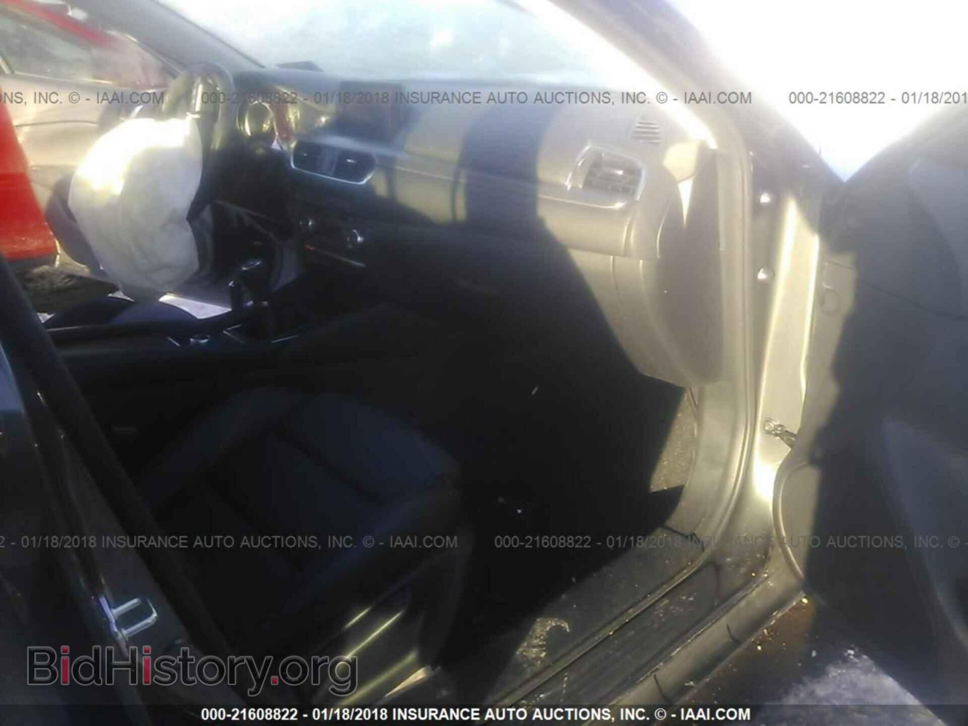 2017 Mazda 6 - VIN: JM1GL1V52H1128164 - Photo 5