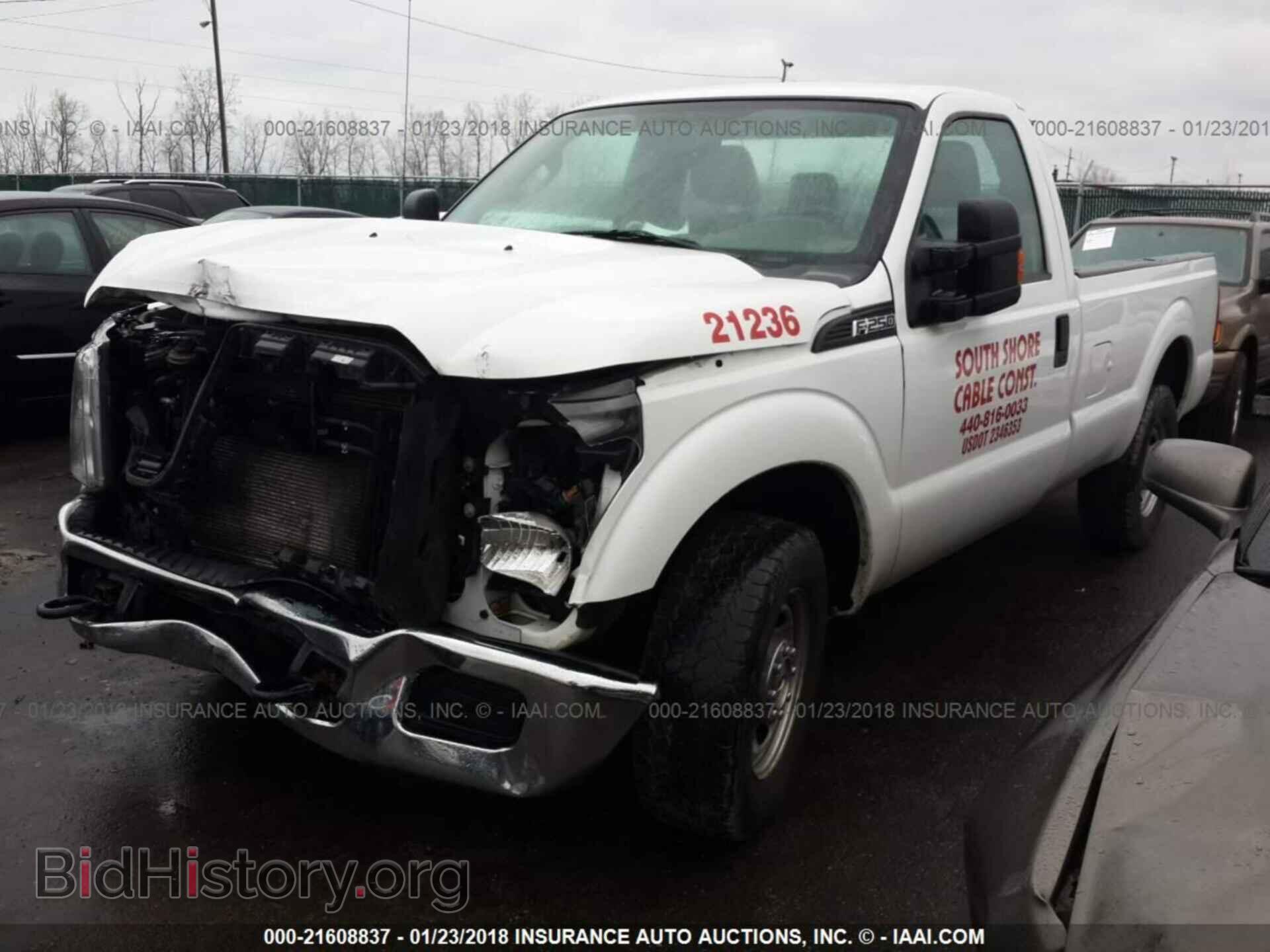 2012 Ford F250 - VIN: 1FTBF2A67CEC21236 - Фото 2
