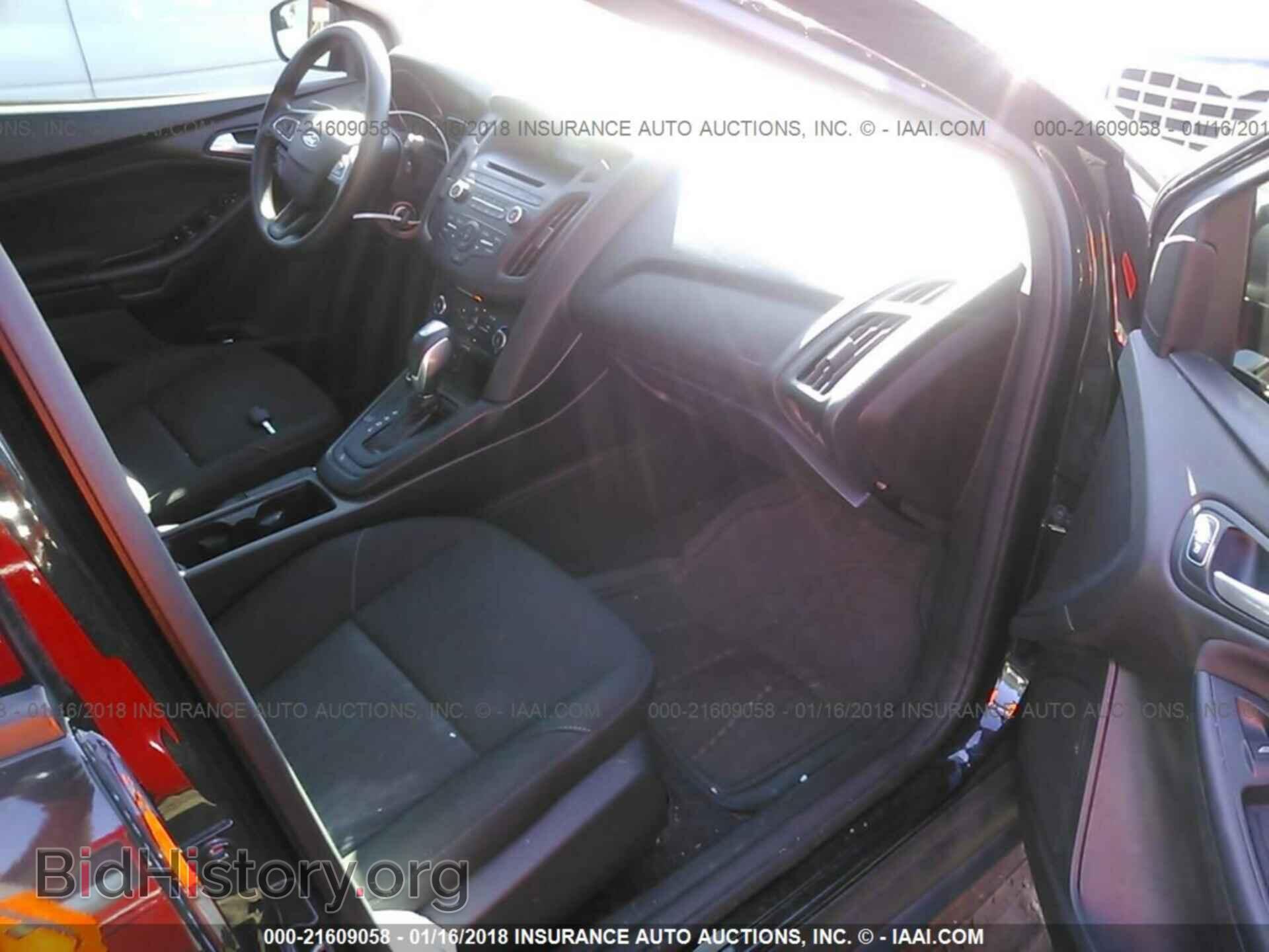 2015 Ford Focus - VIN: 1FADP3F20FL347641 - Photo 5