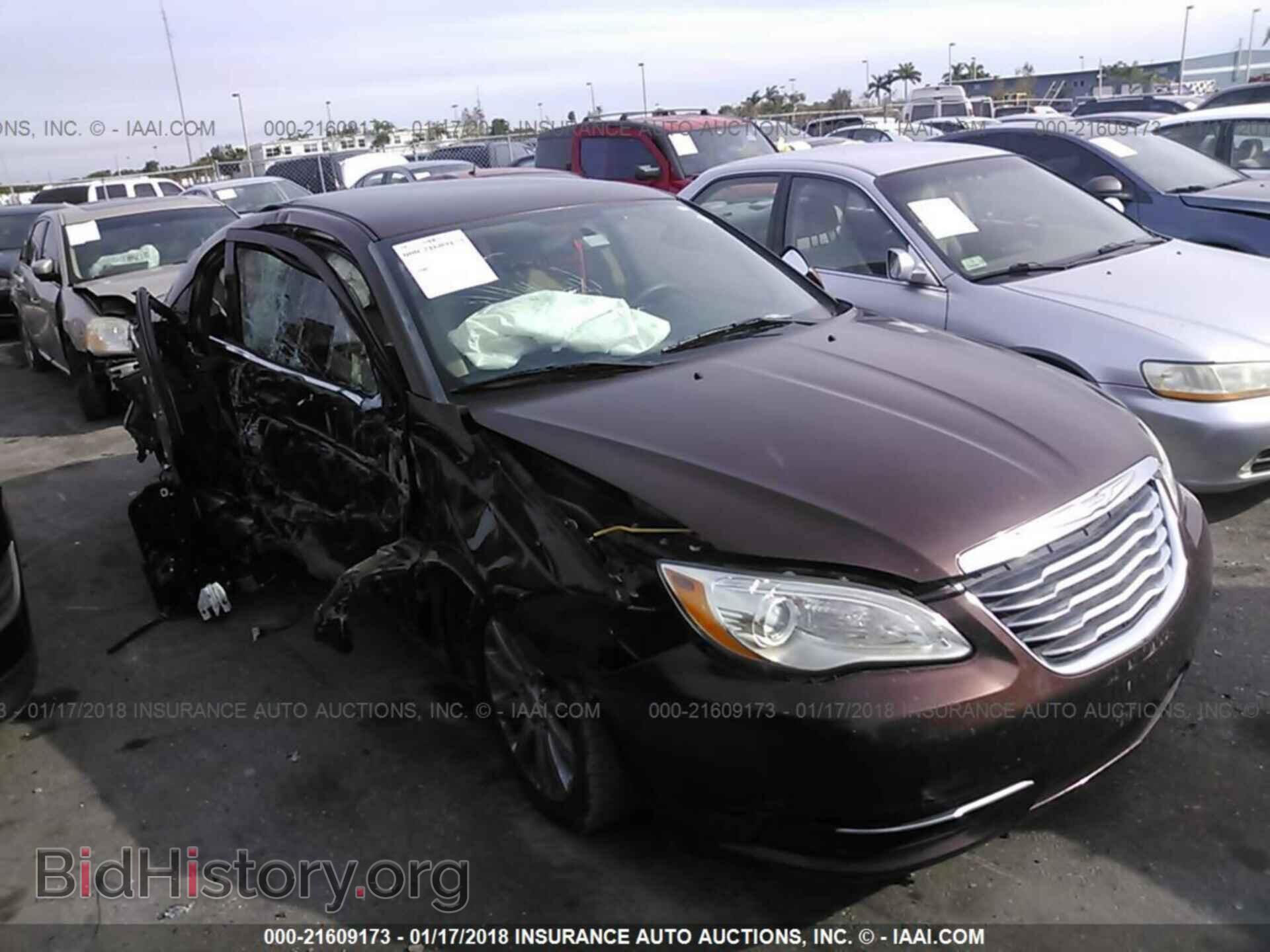 Photo 1C3CCBBB2DN573753 - Chrysler 200 2013