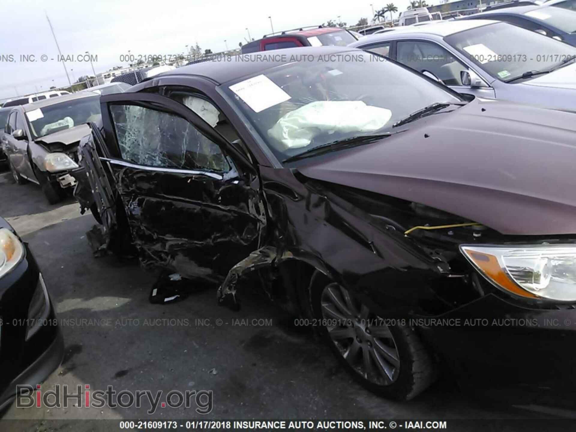 2013 Chrysler 200 - VIN: 1C3CCBBB2DN573753 - Photo 6