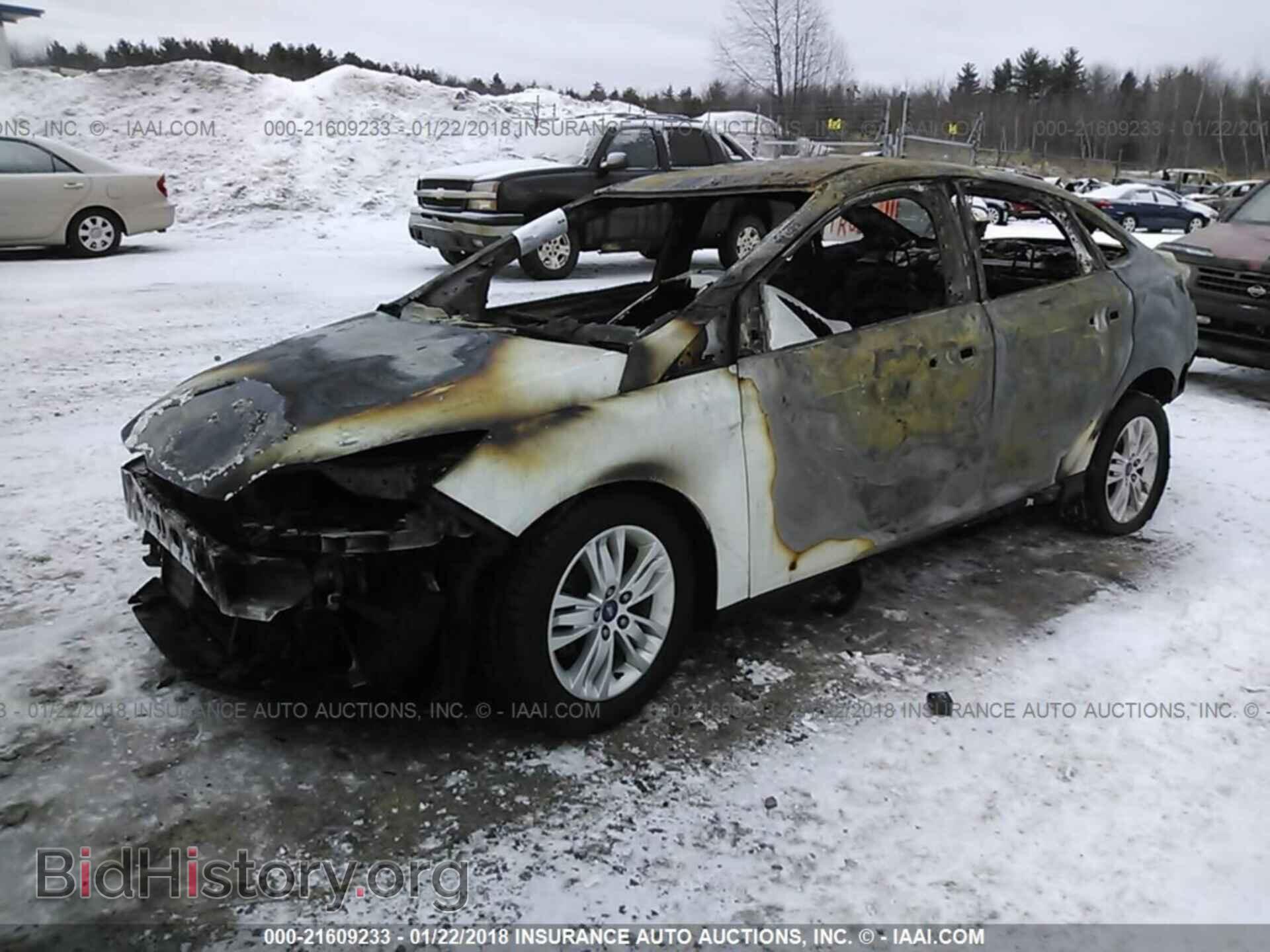 2012 Ford Focus - VIN: 1FAHP3H28CL454043 - Фото 2