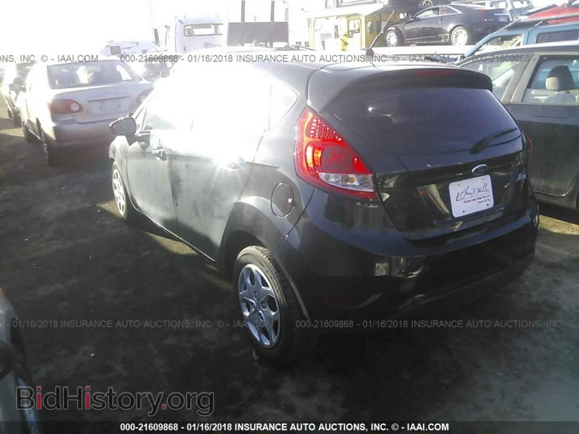 2013 Ford Fiesta - VIN: 3FADP4TJ6DM147165 - Фото 3
