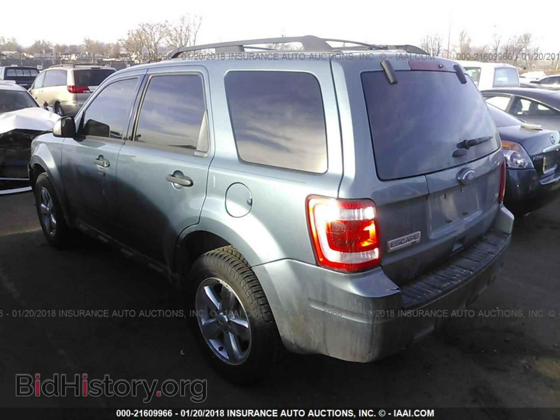 2011 Ford Escape - VIN: 1FMCU9DG5BKA98278 - Photo 3