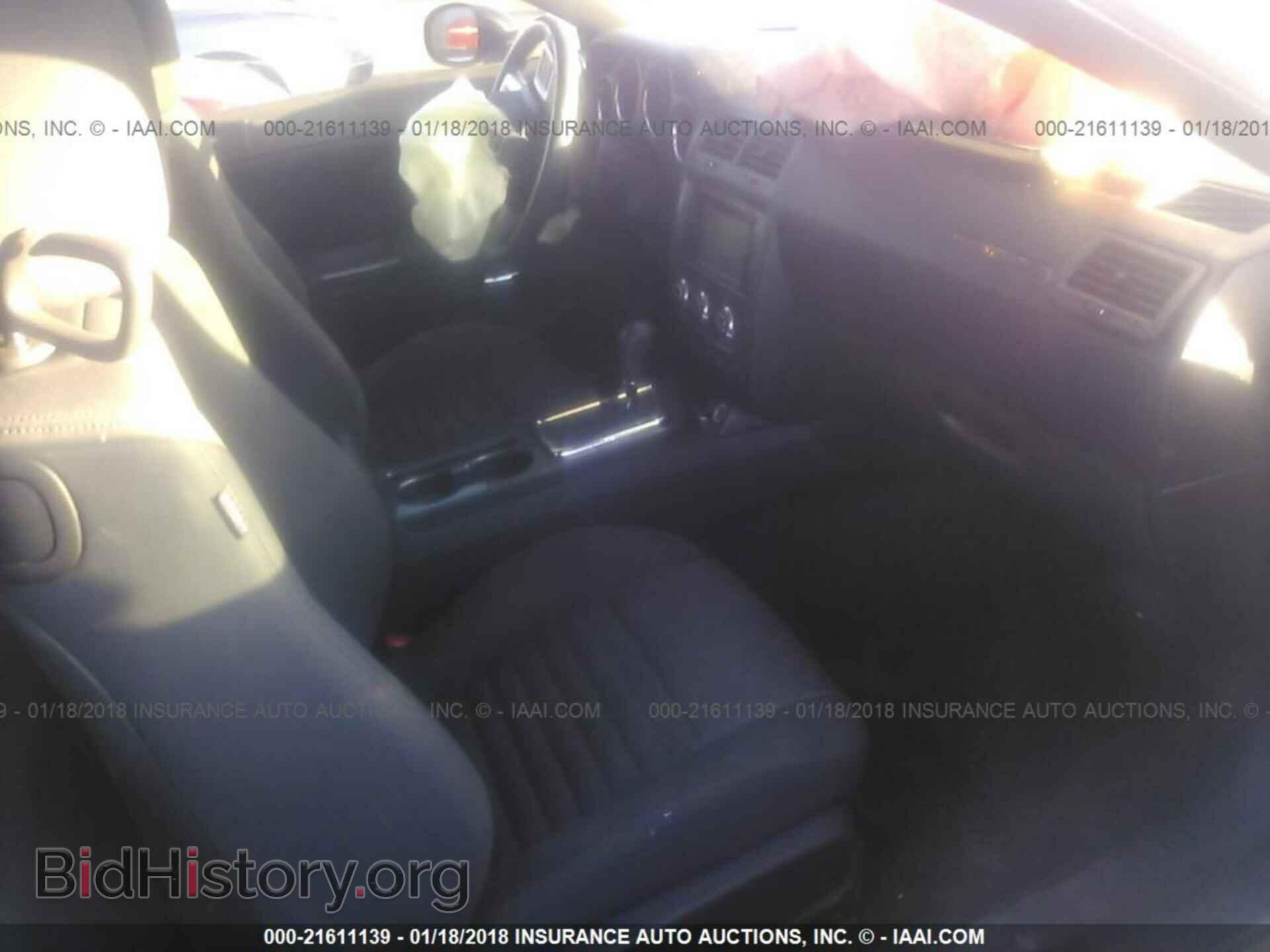 2012 Dodge Challenger - VIN: 2C3CDYAG9CH231981 - Photo 5