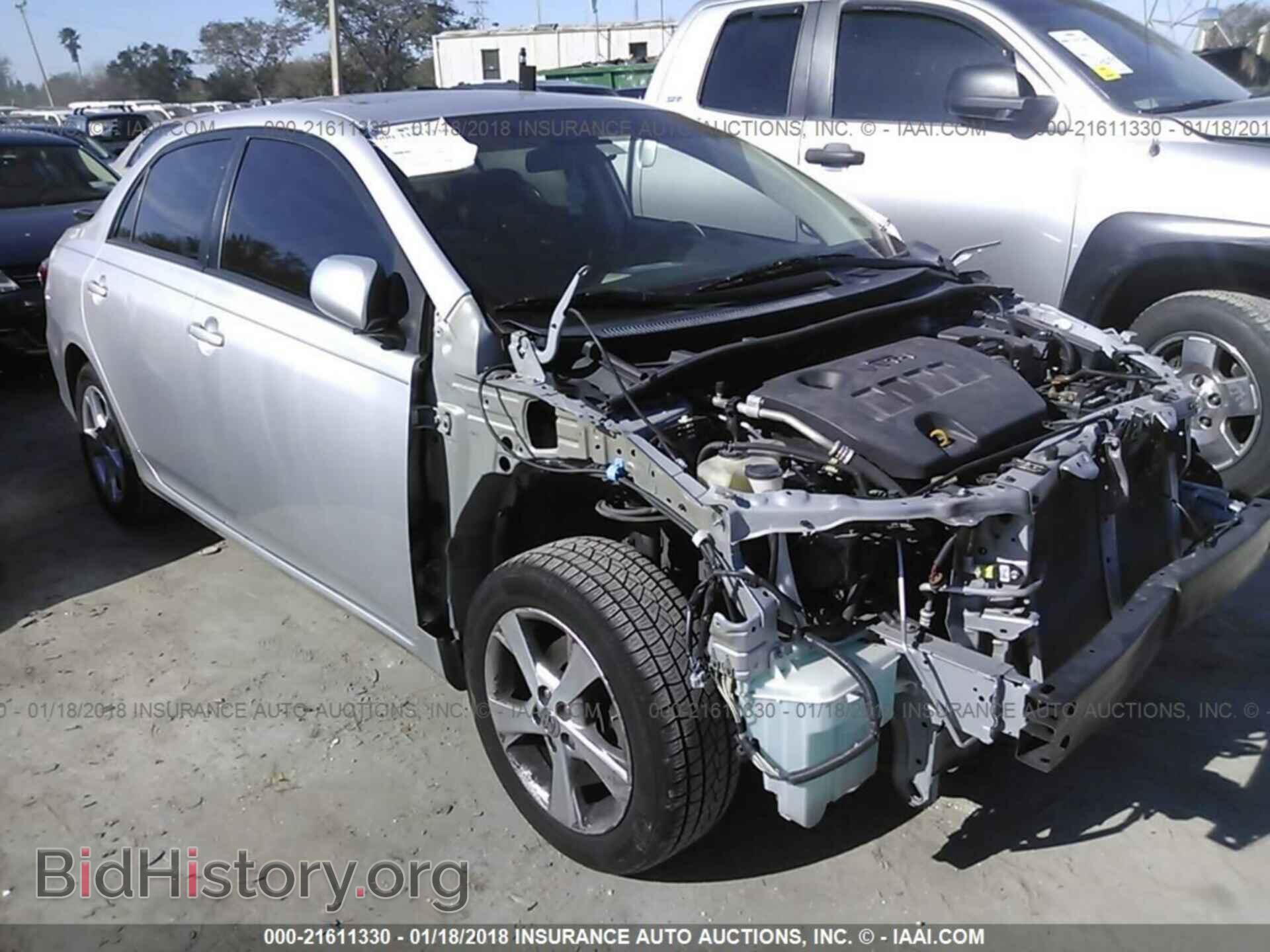 Photo 2T1BU4EE6BC622202 - Toyota Corolla 2011