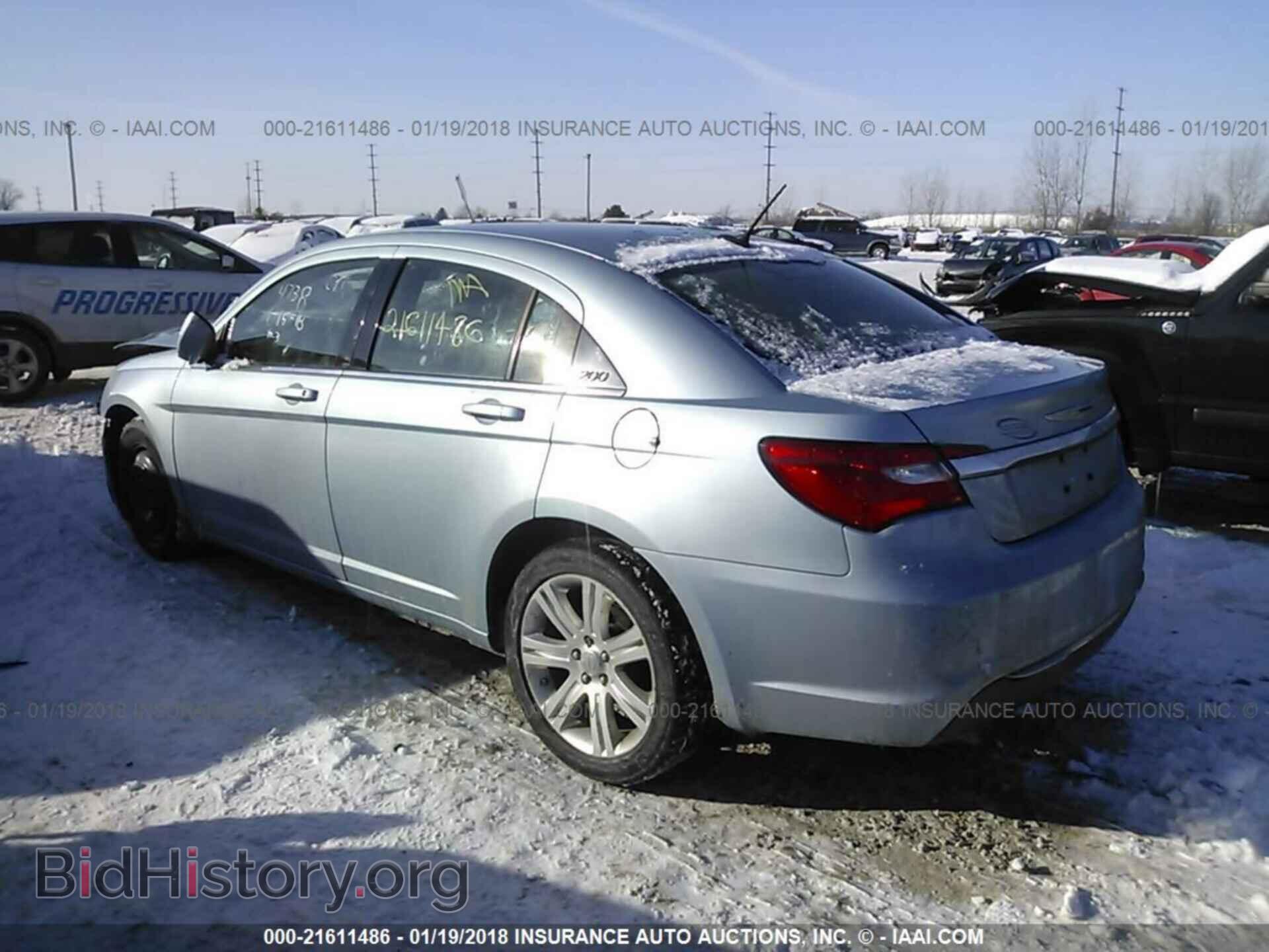 2012 Chrysler 200 - VIN: 1C3CCBBG5CN142852 - Фото 3