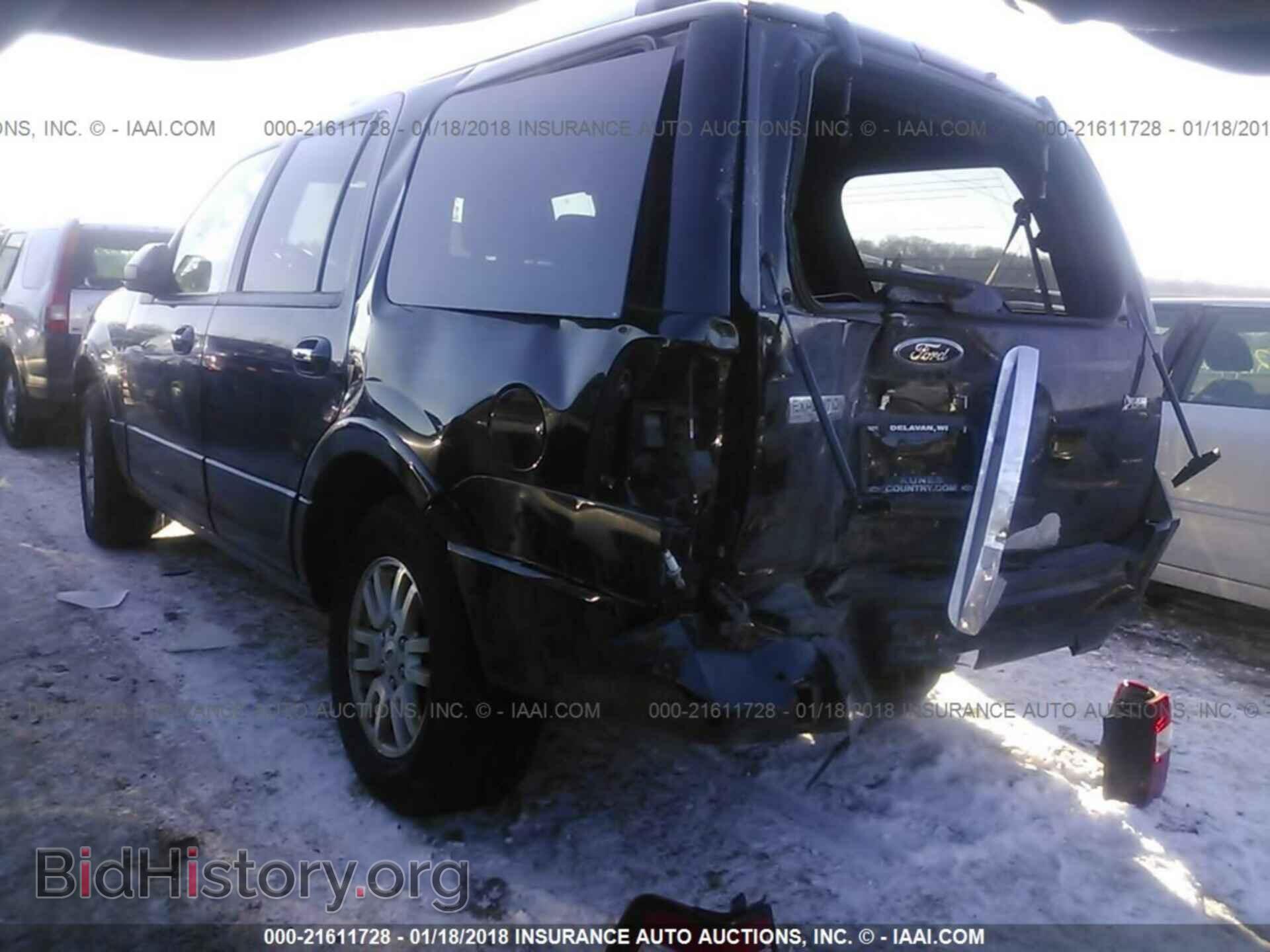 2014 Ford Expedition - VIN: 1FMJU2A59EEF22744 - Photo 3
