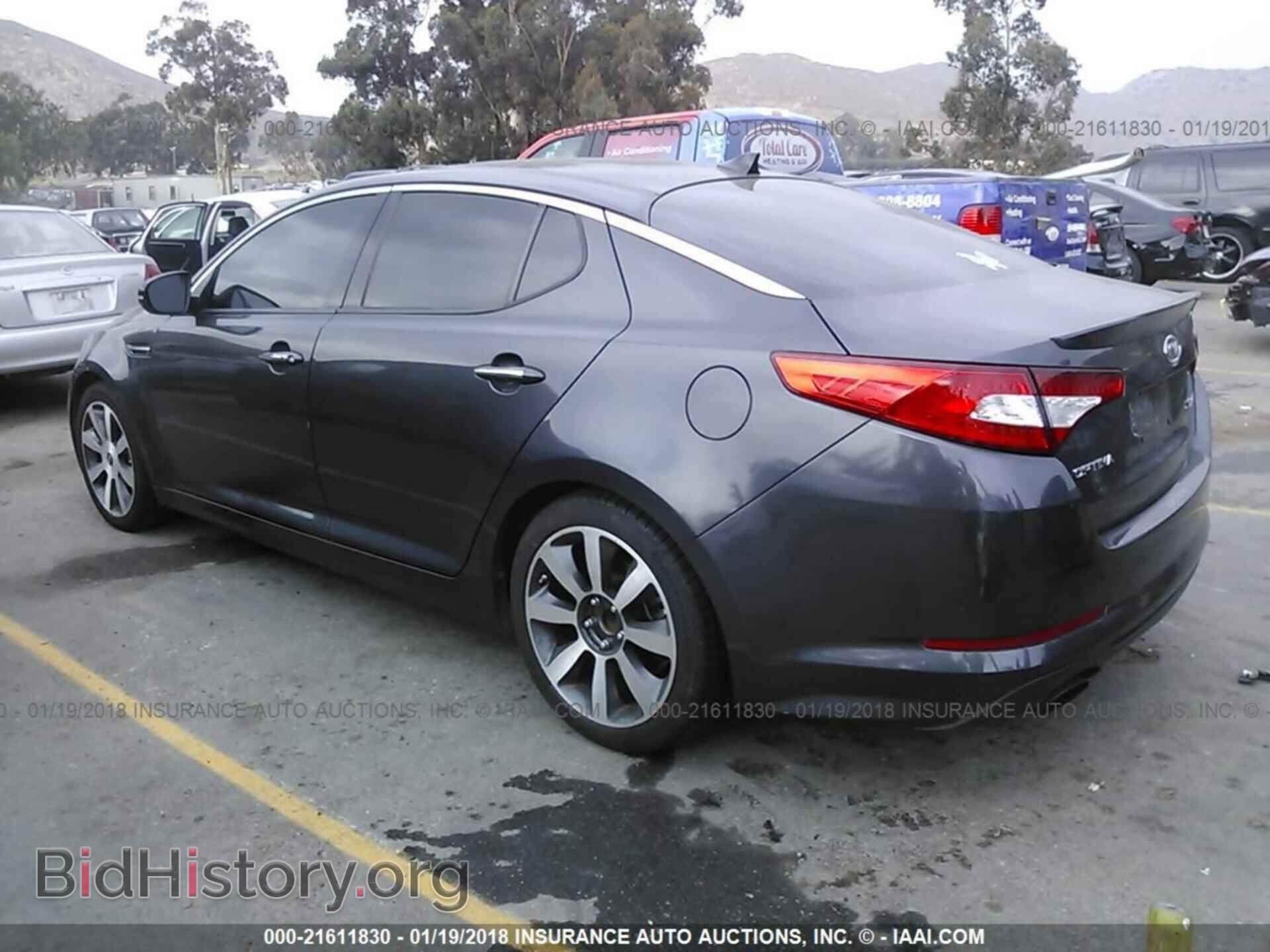 2011 Kia Optima - VIN: KNAGR4A62B5134137 - Фото 3