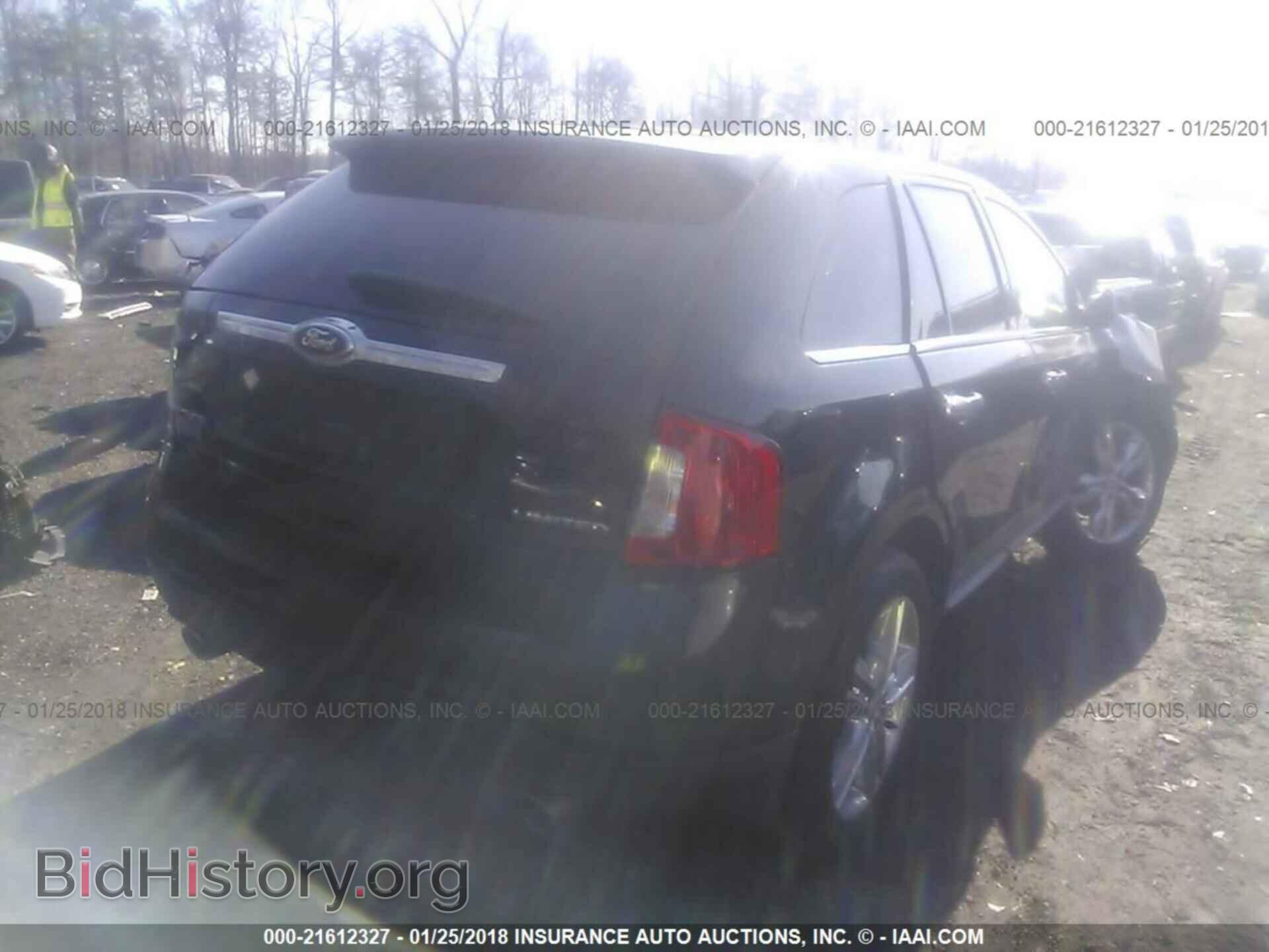2011 Ford Edge - VIN: 2FMDK3KC2BBA41702 - Photo 4