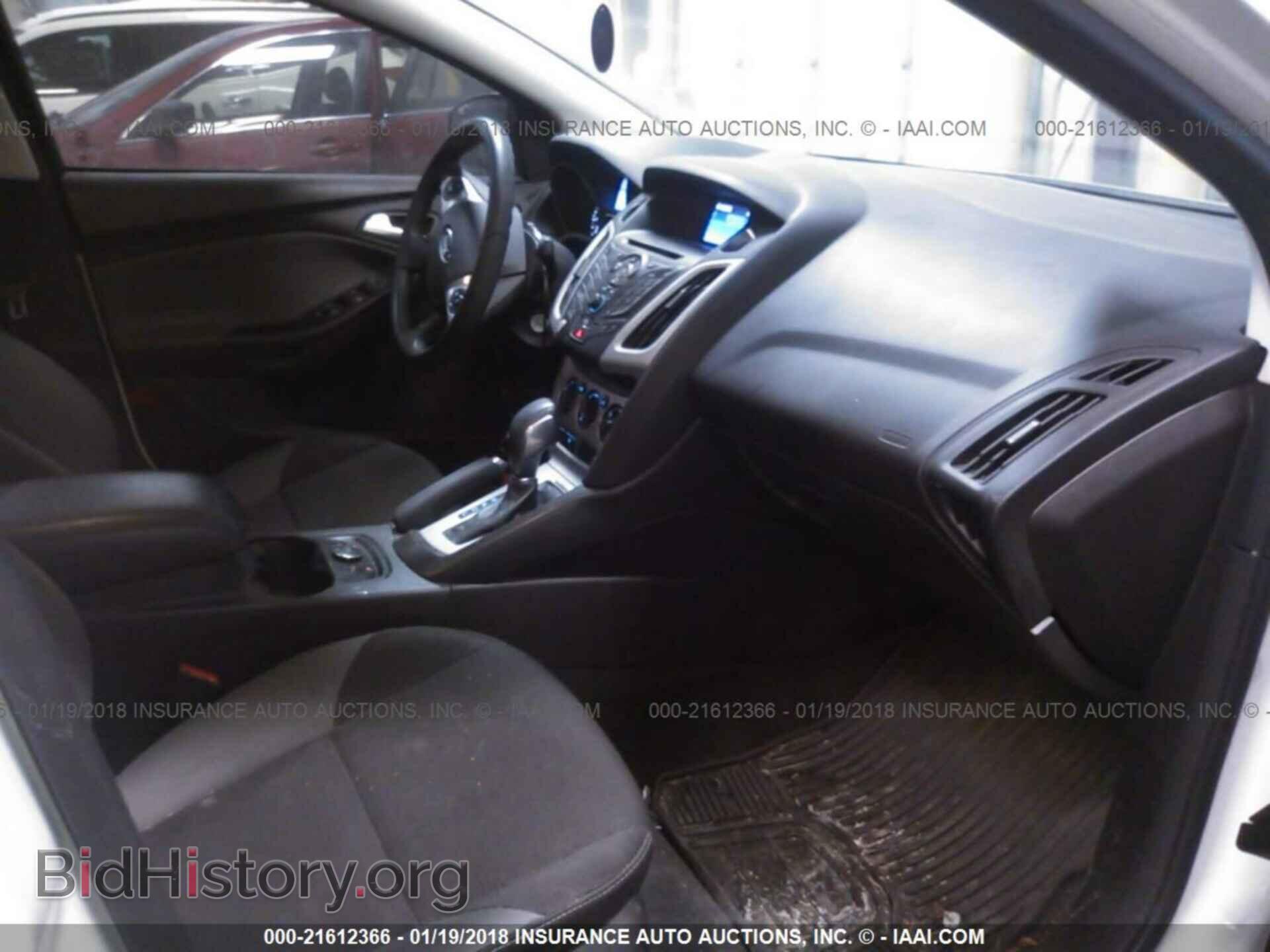2014 Ford Focus - VIN: 1FADP3F2XEL176086 - Photo 5