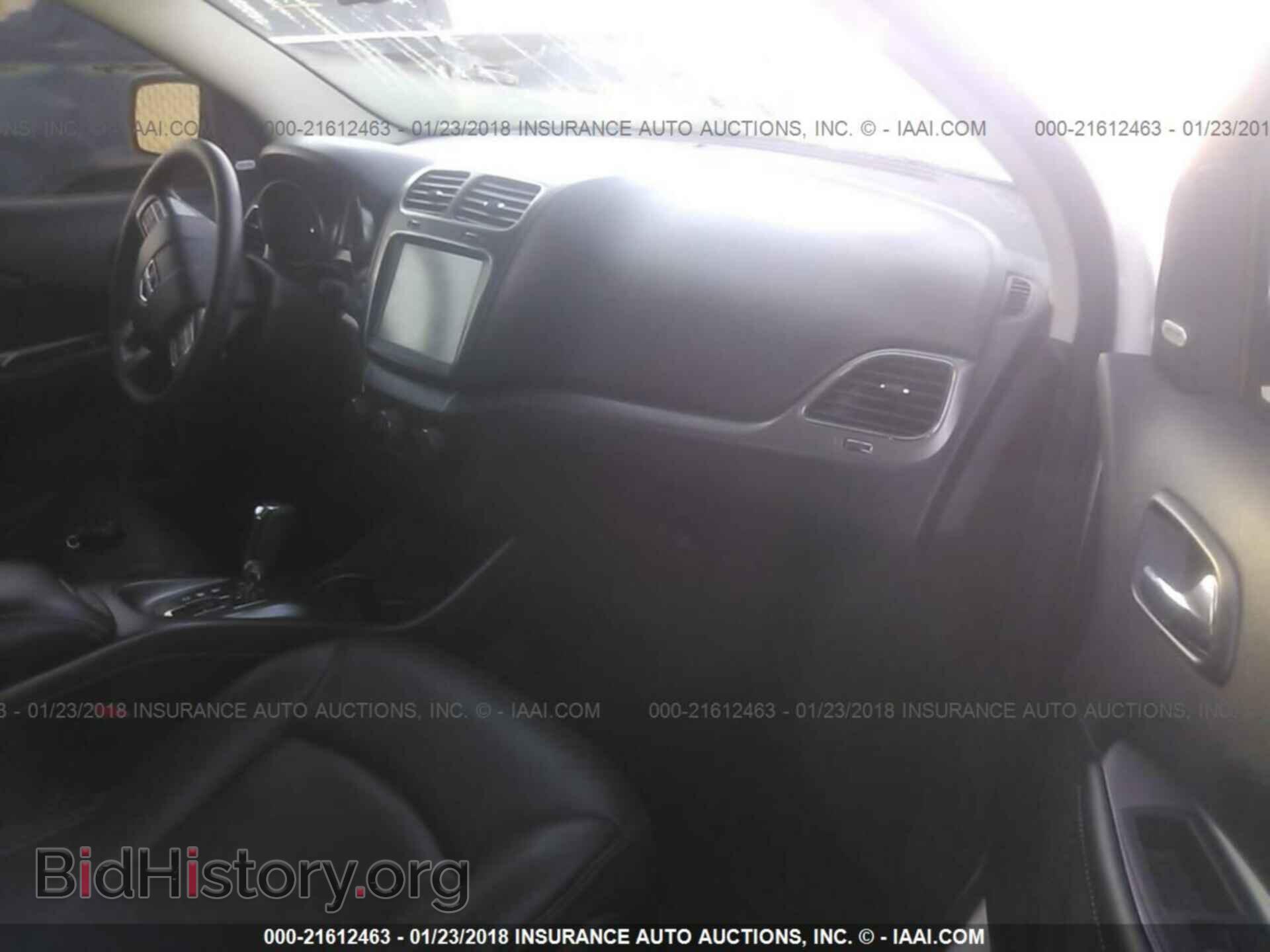 2015 Dodge Journey - VIN: 3C4PDCGG0FT745785 - Photo 5
