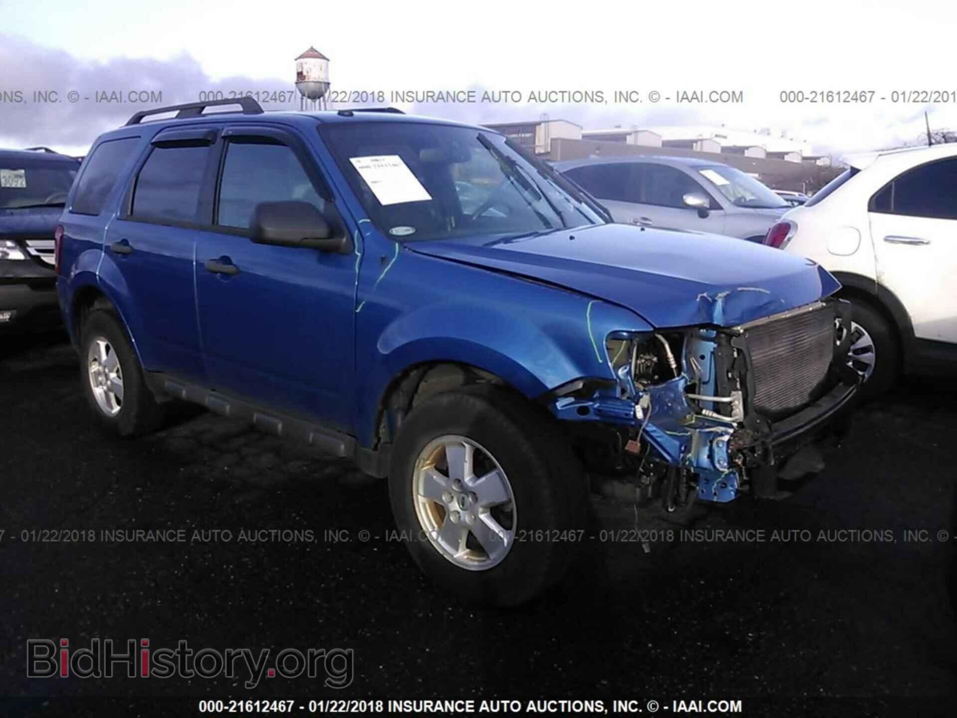 Photo 1FMCU0D77CKA76862 - Ford Escape 2012