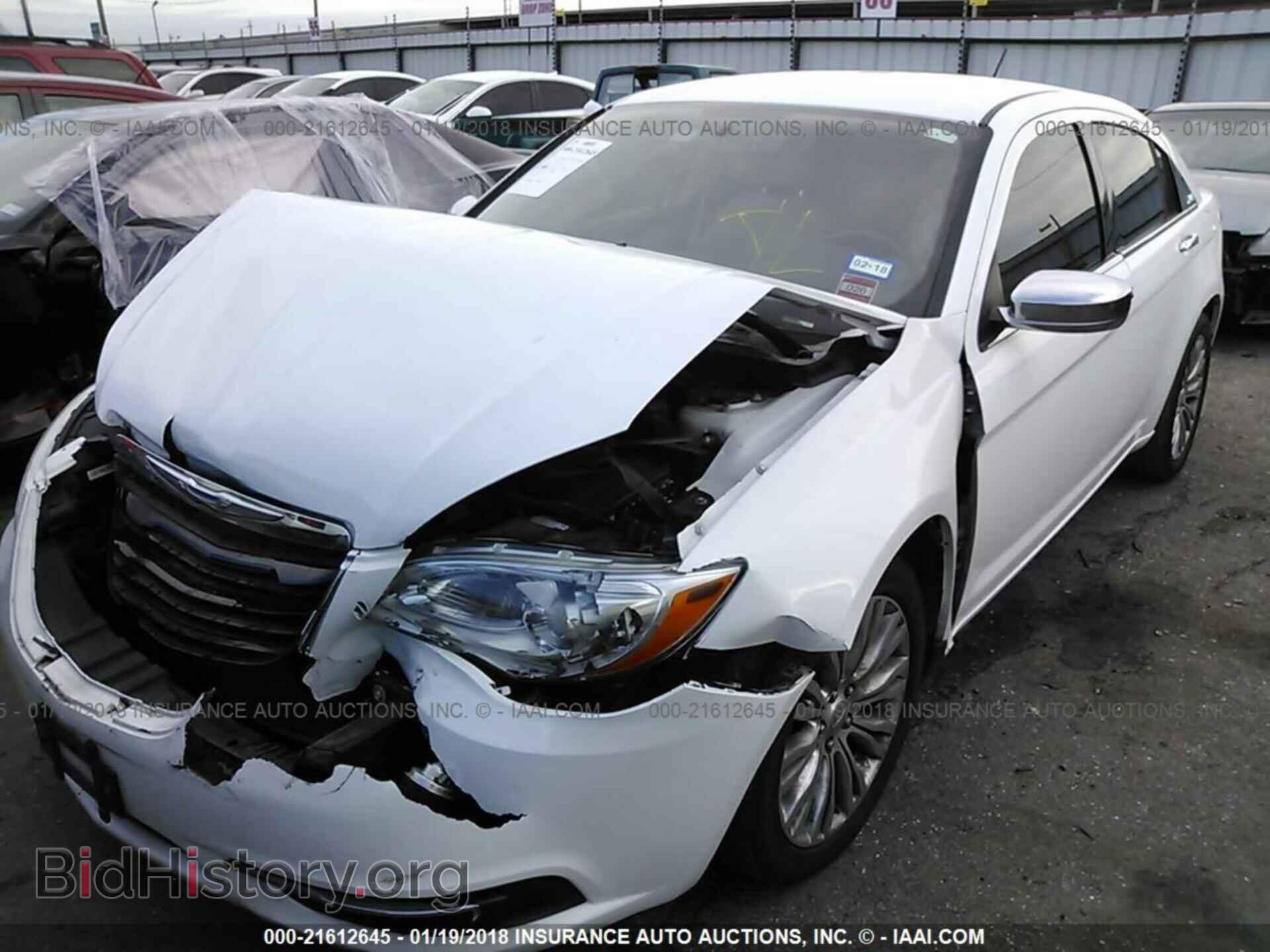 2012 Chrysler 200 - VIN: 1C3CCBCG7CN149199 - Photo 2