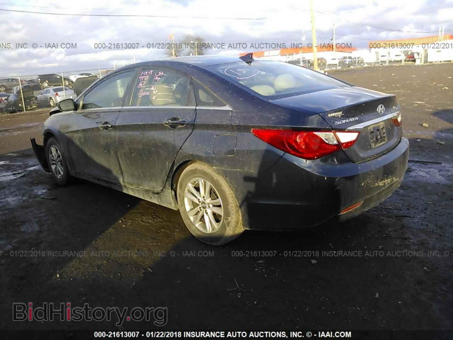 2012 Hyundai Sonata - VIN: 5NPEB4AC0CH479401 - Фото 3