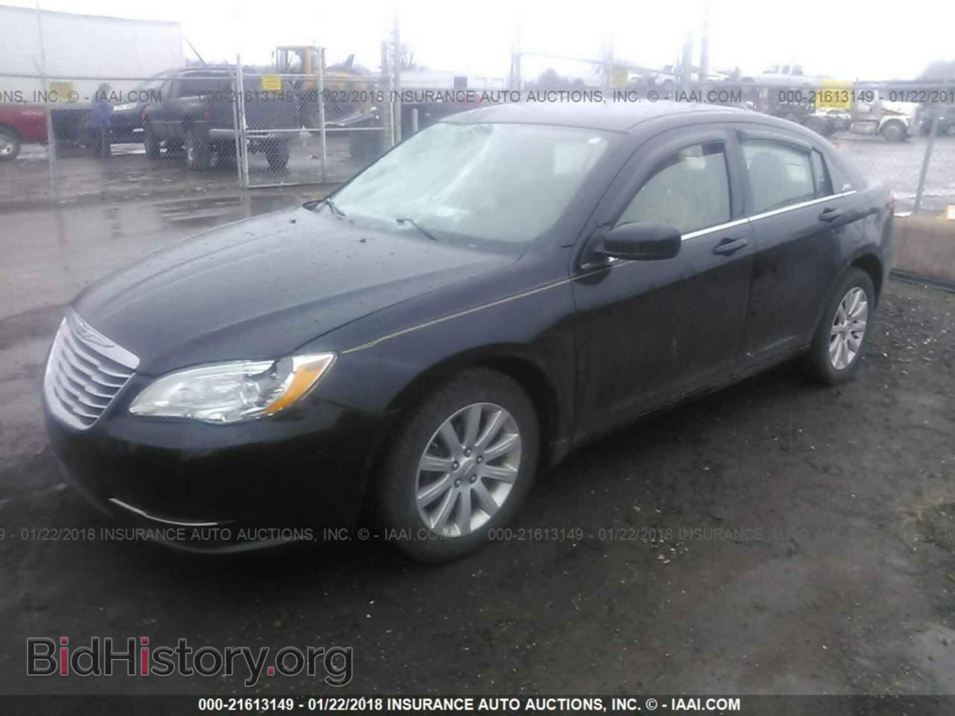 2012 Chrysler 200 - VIN: 1C3CCBBB5CN267564 - Фото 2
