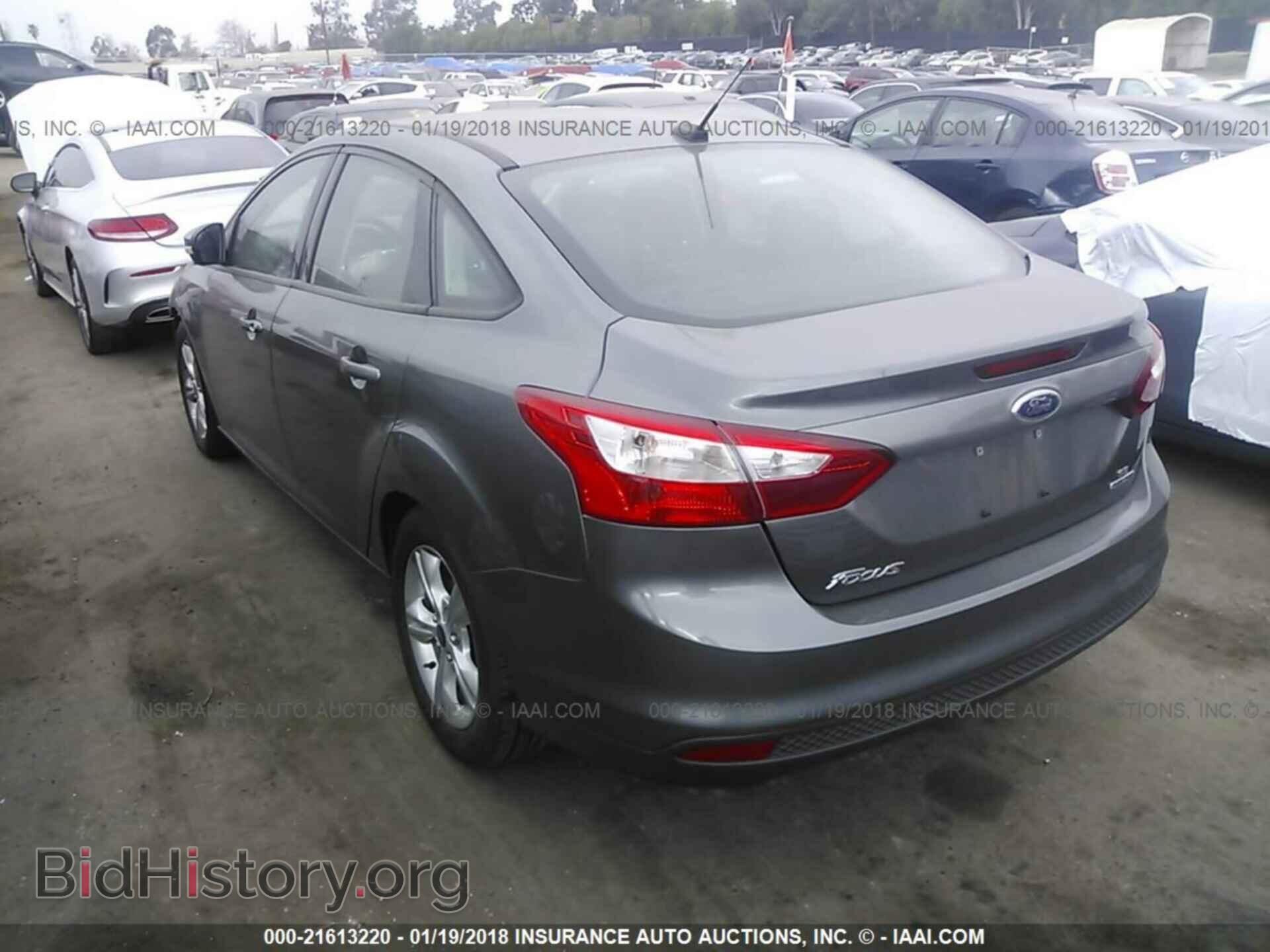 2013 Ford Focus - VIN: 1FADP3F28DL323519 - Photo 3