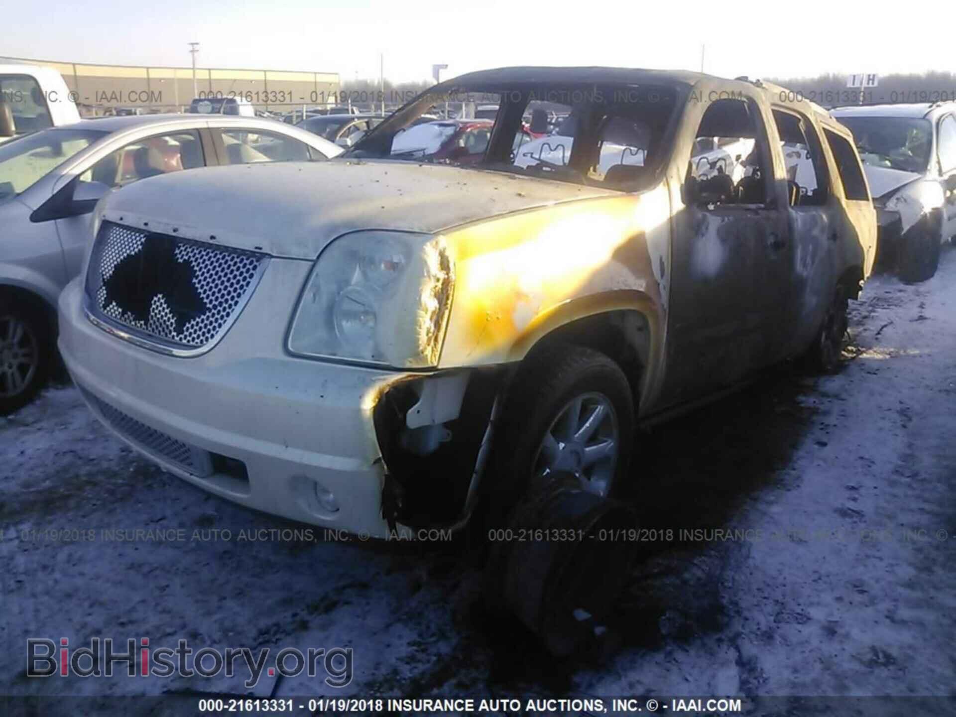 2013 Gmc Yukon - VIN: 1GKS2EEF5DR250594 - Фото 2