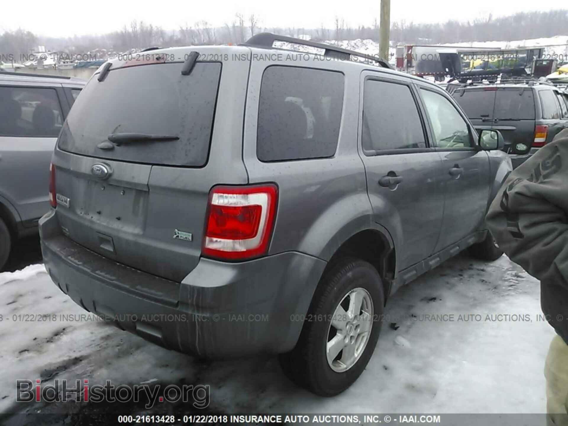 2011 Ford Escape - VIN: 1FMCU9DG1BKB69783 - Фото 4