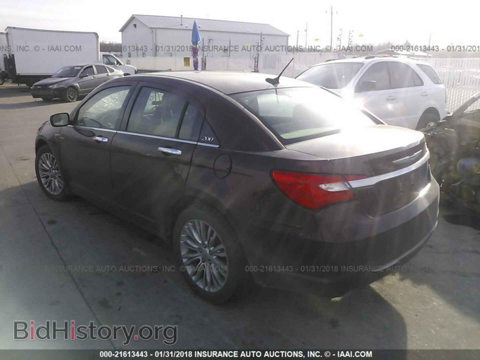 2012 Chrysler 200 - VIN: 1C3CCBCG7CN184843 - Фото 3
