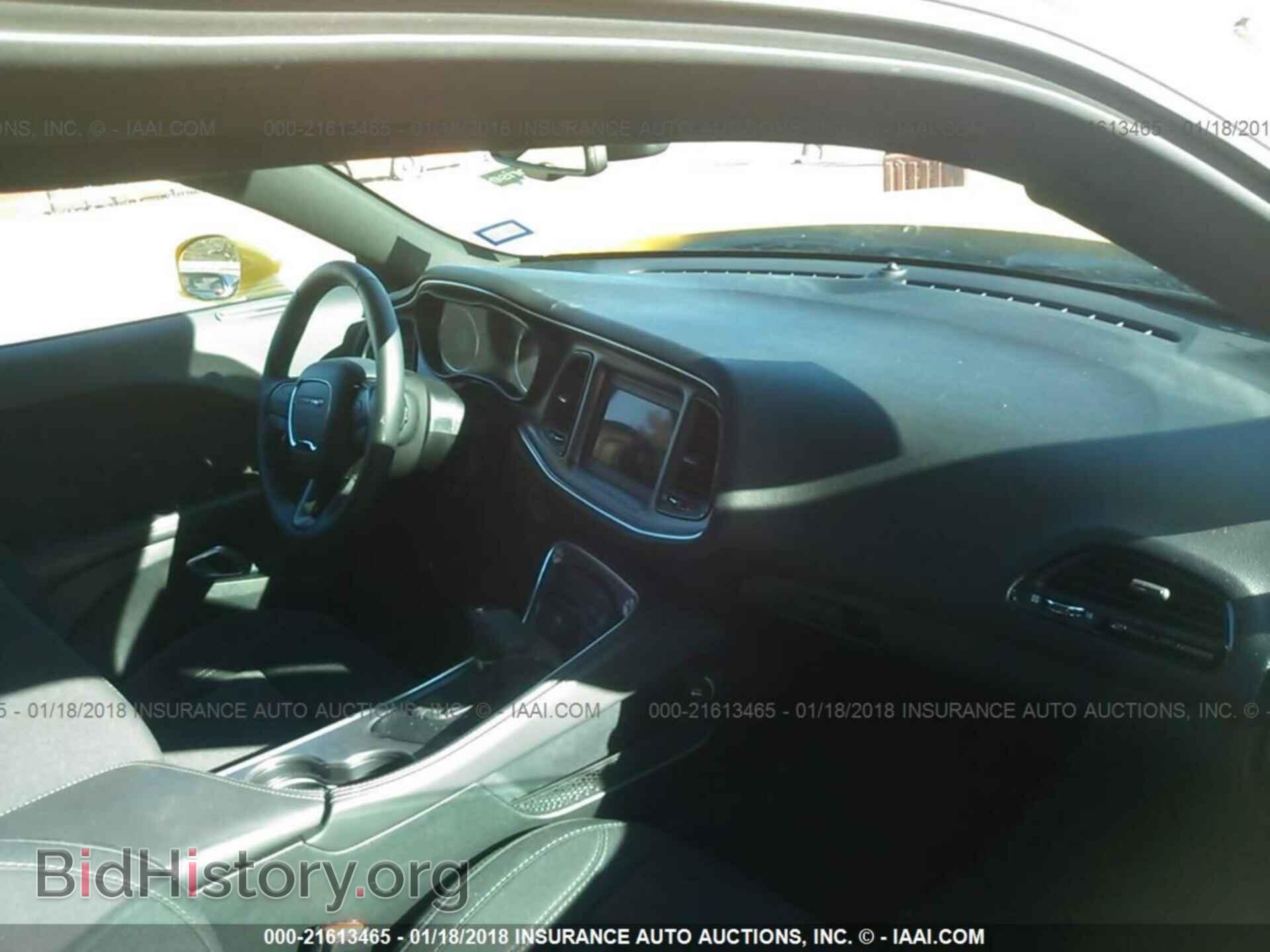 2018 Dodge Challenger - VIN: 2C3CDZAGXJH138325 - Photo 5