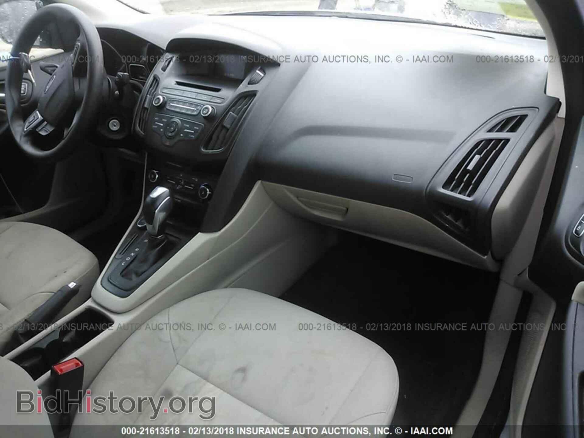 2015 Ford Focus - VIN: 1FADP3F22FL285885 - Photo 5