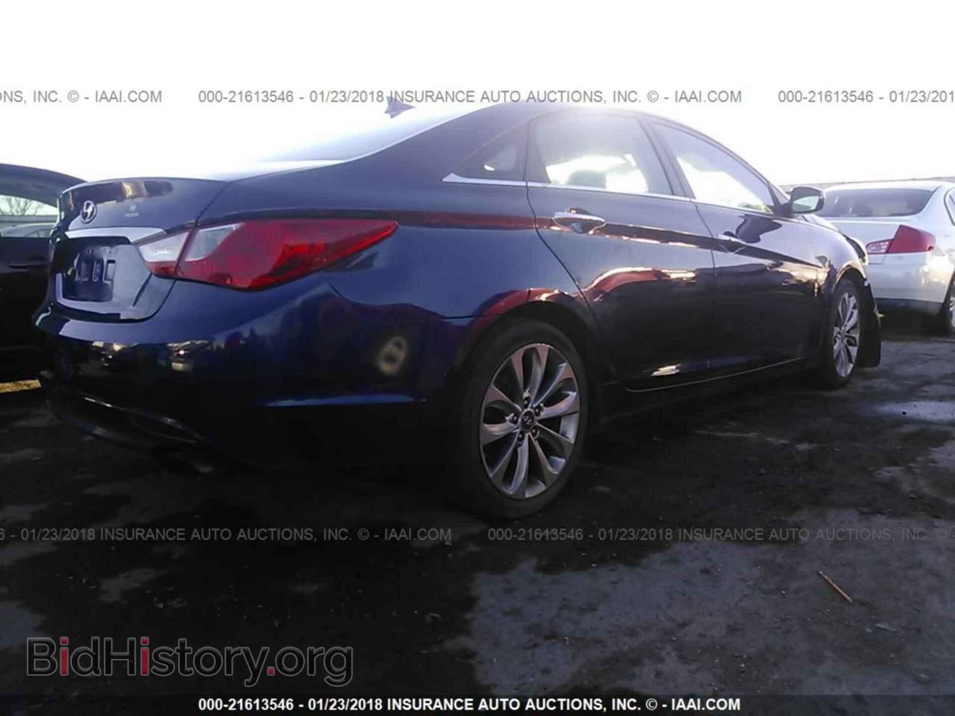 2012 Hyundai Sonata - VIN: 5NPEC4AC9CH436642 - Photo 4