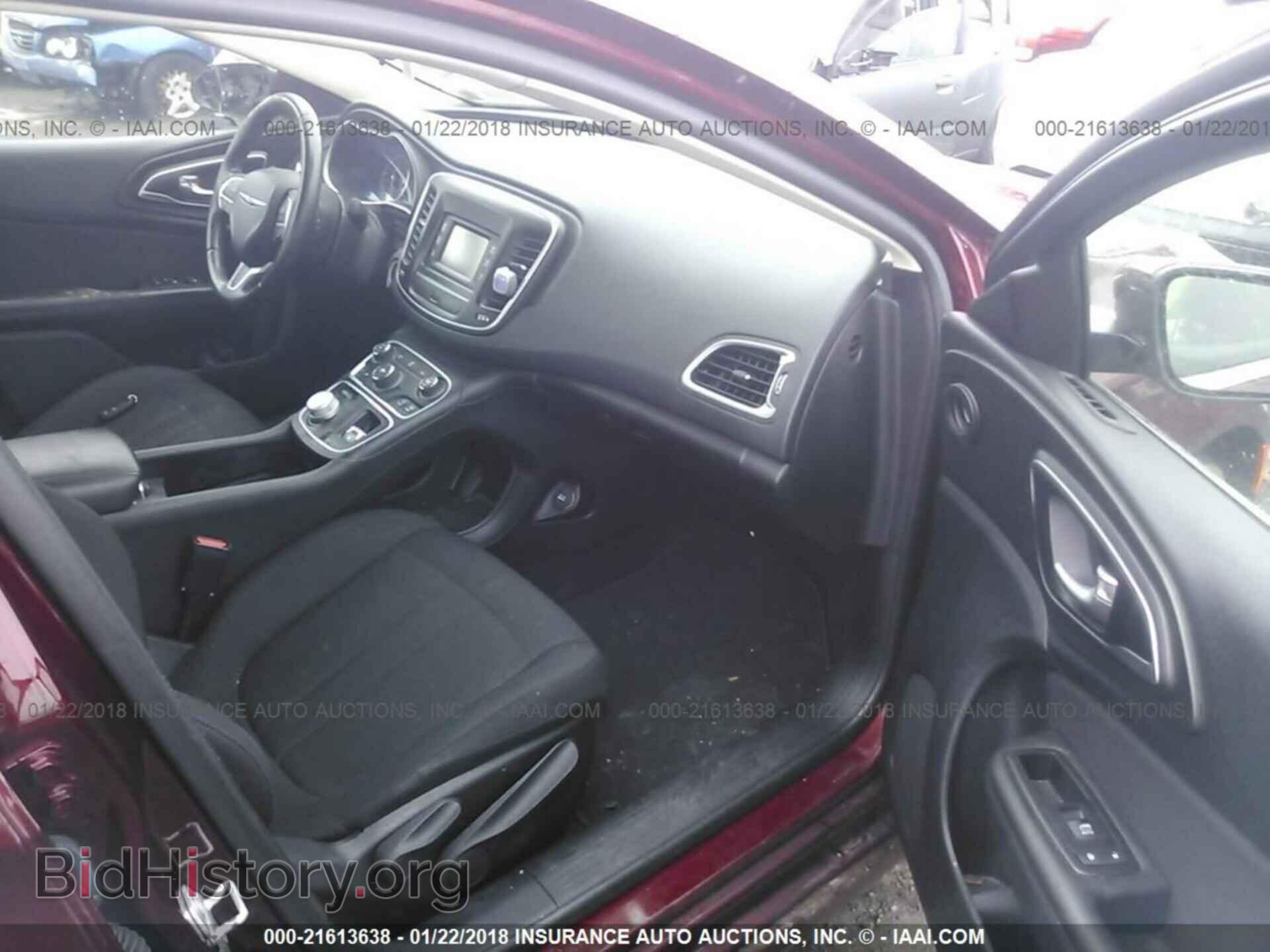 2015 Chrysler 200 - VIN: 1C3CCCAB2FN720079 - Photo 5