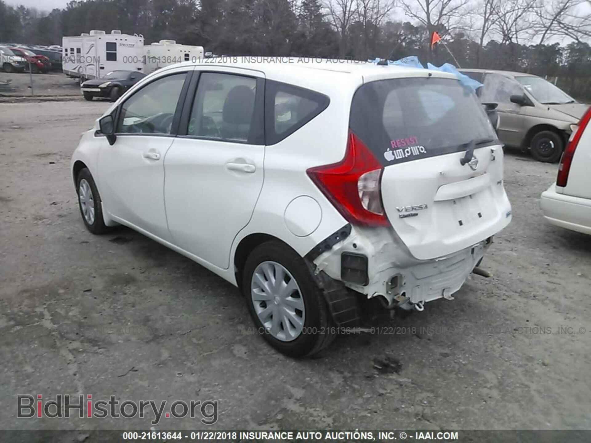 2015 Nissan Versa note - VIN: 3N1CE2CP5FL388070 - Photo 3