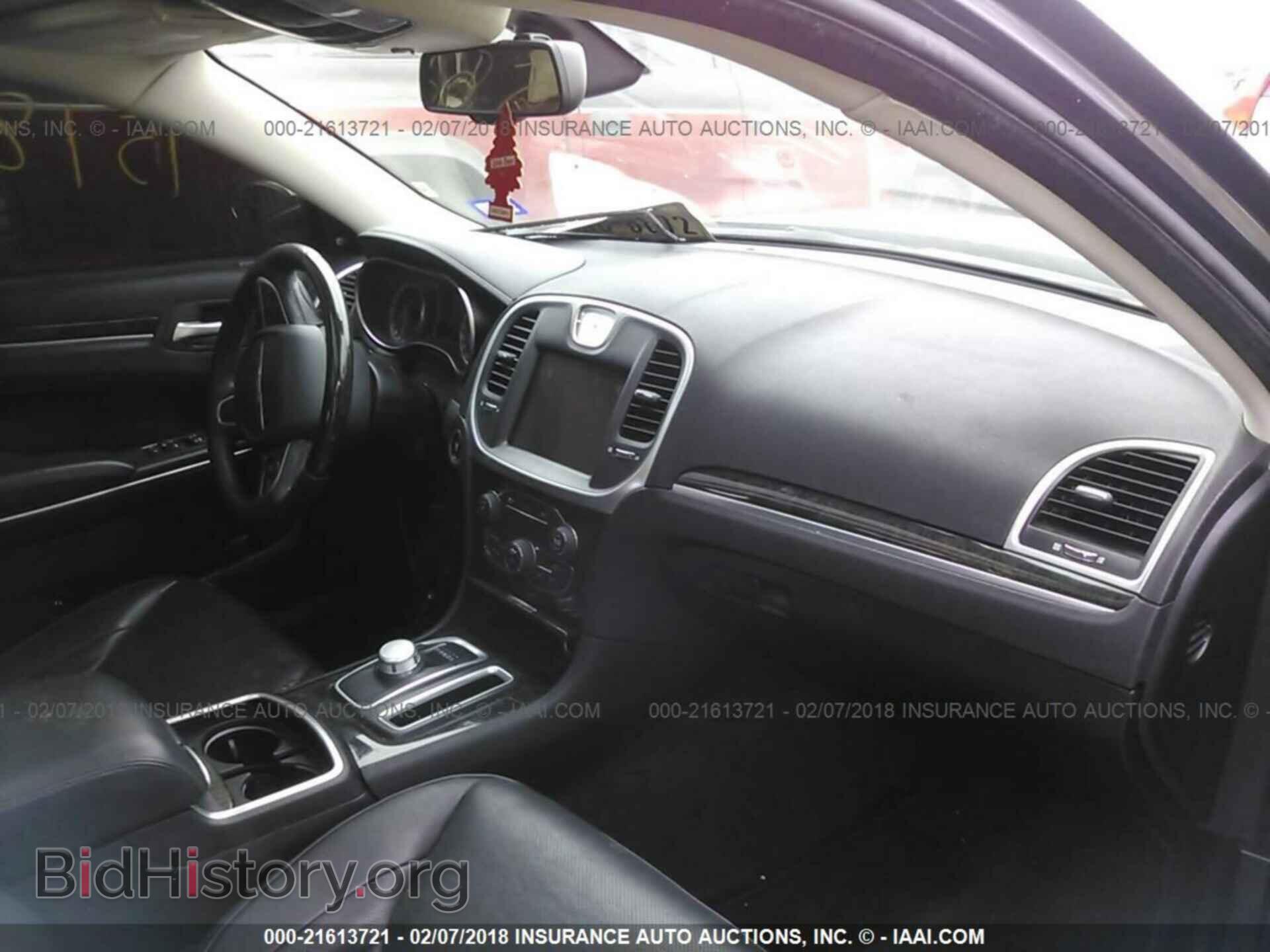 2016 Chrysler 300c - VIN: 2C3CCAEG4GH151885 - Фото 5