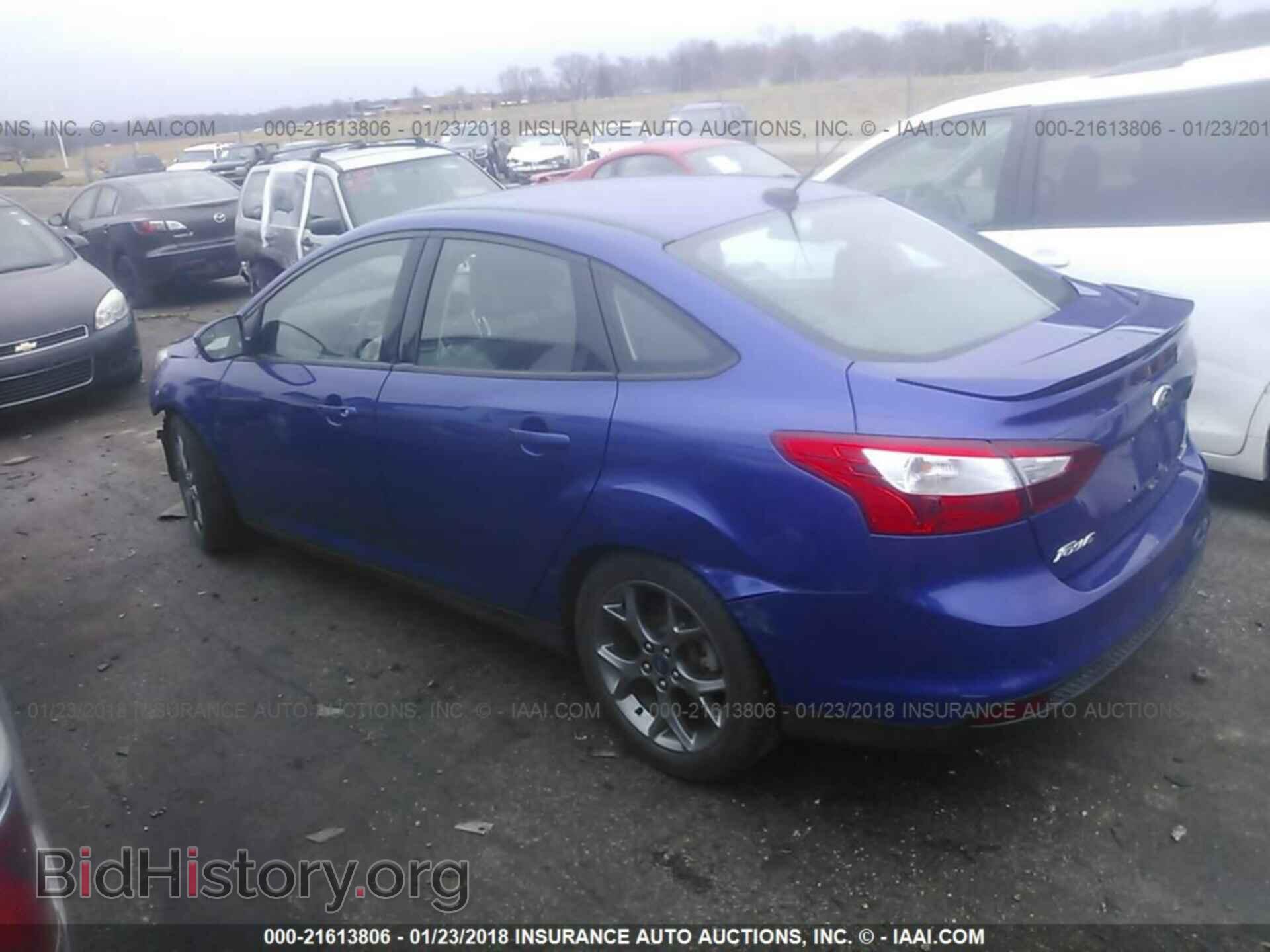2014 Ford Focus - VIN: 1FADP3F27EL241184 - Фото 3