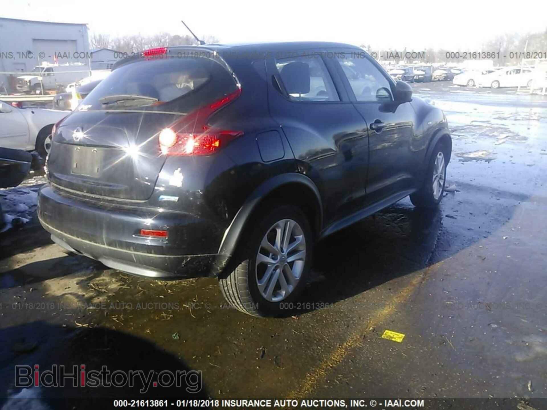 2014 Nissan Juke - VIN: JN8AF5MR2ET454852 - Фото 4