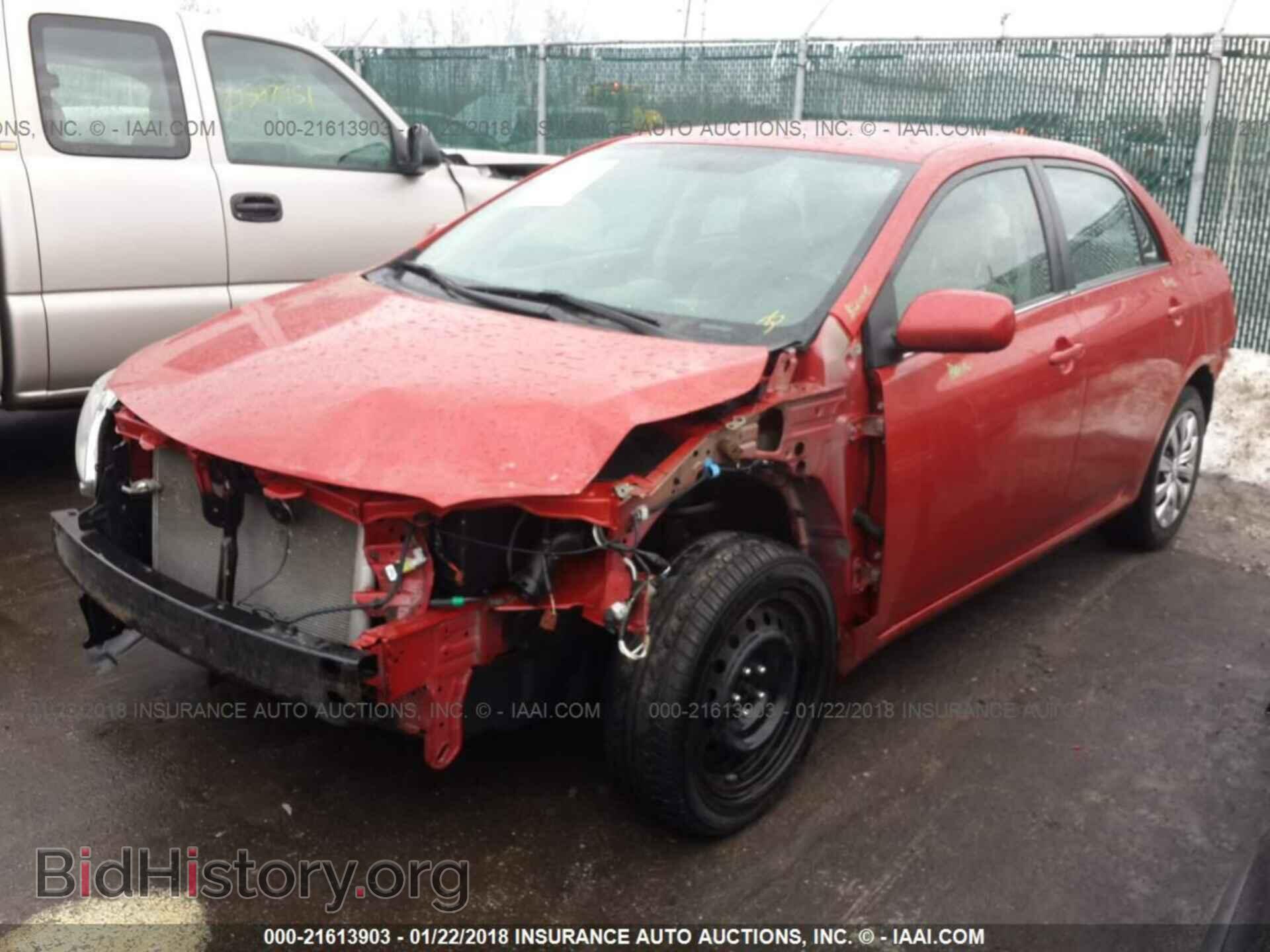 2013 Toyota Corolla - VIN: 2T1BU4EEXDC022088 - Photo 2