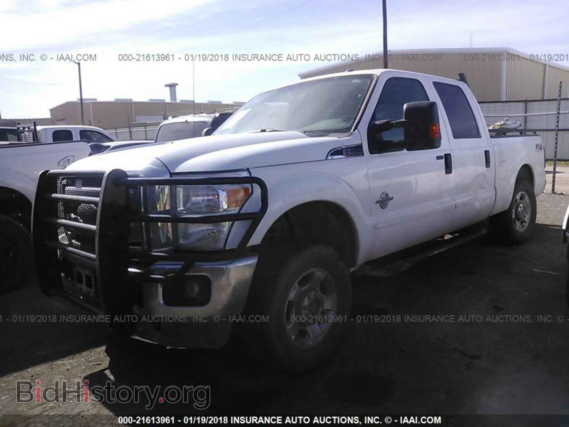 2013 Ford F250 - VIN: 1FT7W2BT6DEB23360 - Фото 2