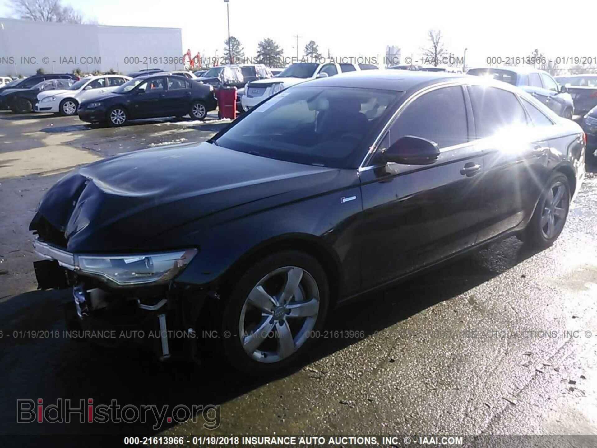 2012 Audi A6 - VIN: WAUGGAFC8CN172007 - Фото 2