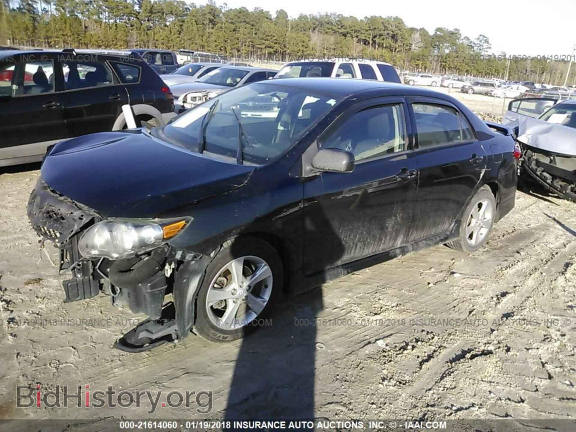 2013 Toyota Corolla - VIN: 2T1BU4EE2DC988239 - Photo 2