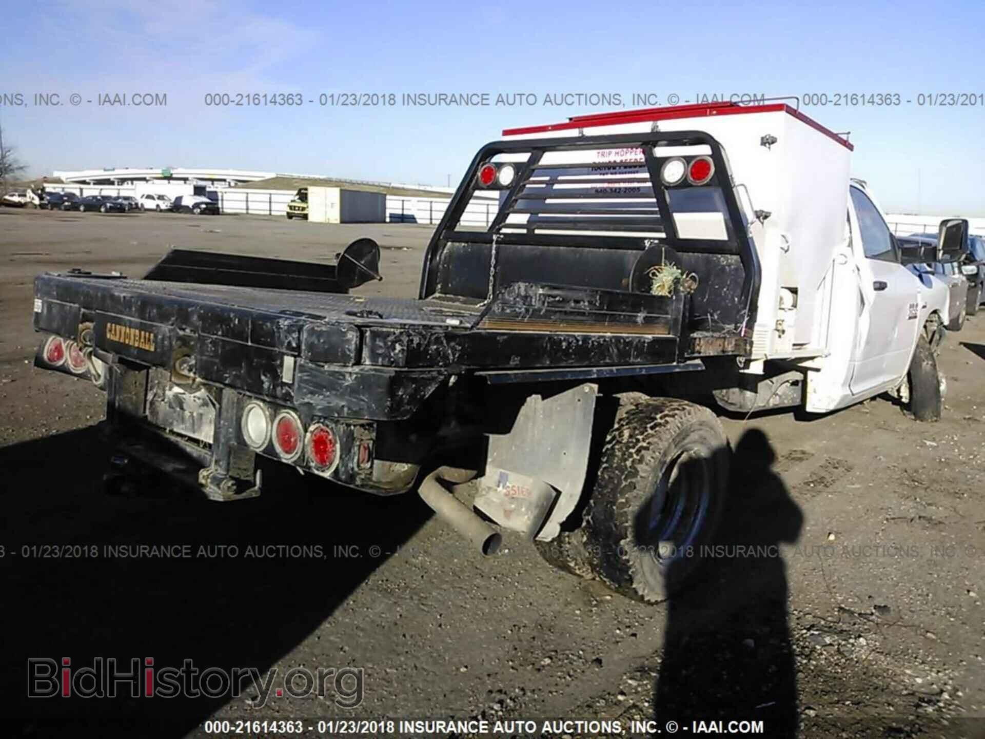 2017 Dodge 3500 - VIN: 3C7WRTBJ6HG619719 - Фото 4
