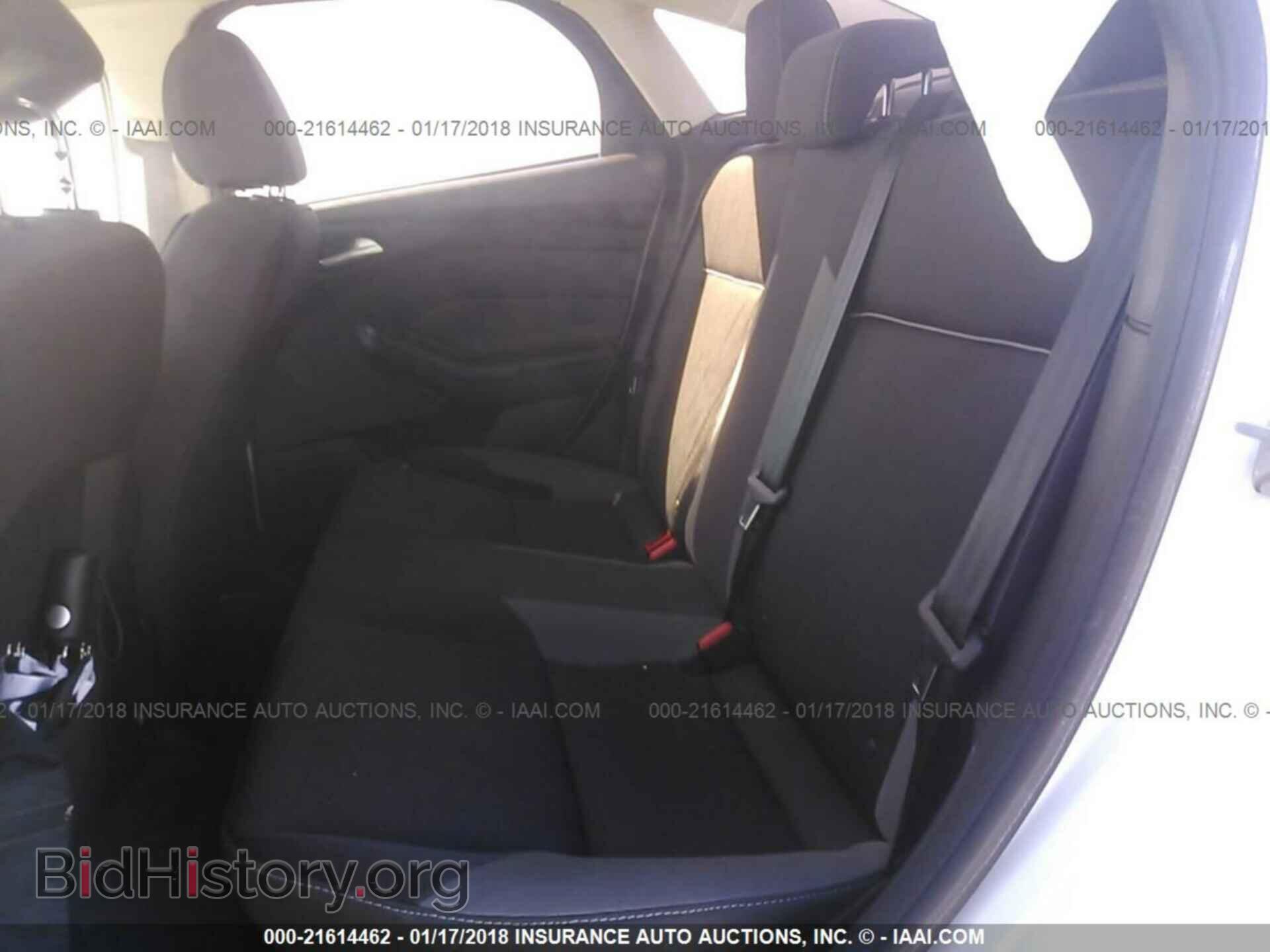 2014 Ford Focus - VIN: 1FADP3F2XEL372139 - Photo 8