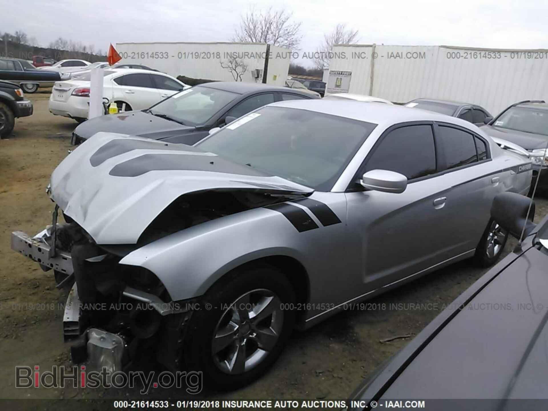 2012 Dodge Charger - VIN: 2C3CDXBG2CH111660 - Фото 2